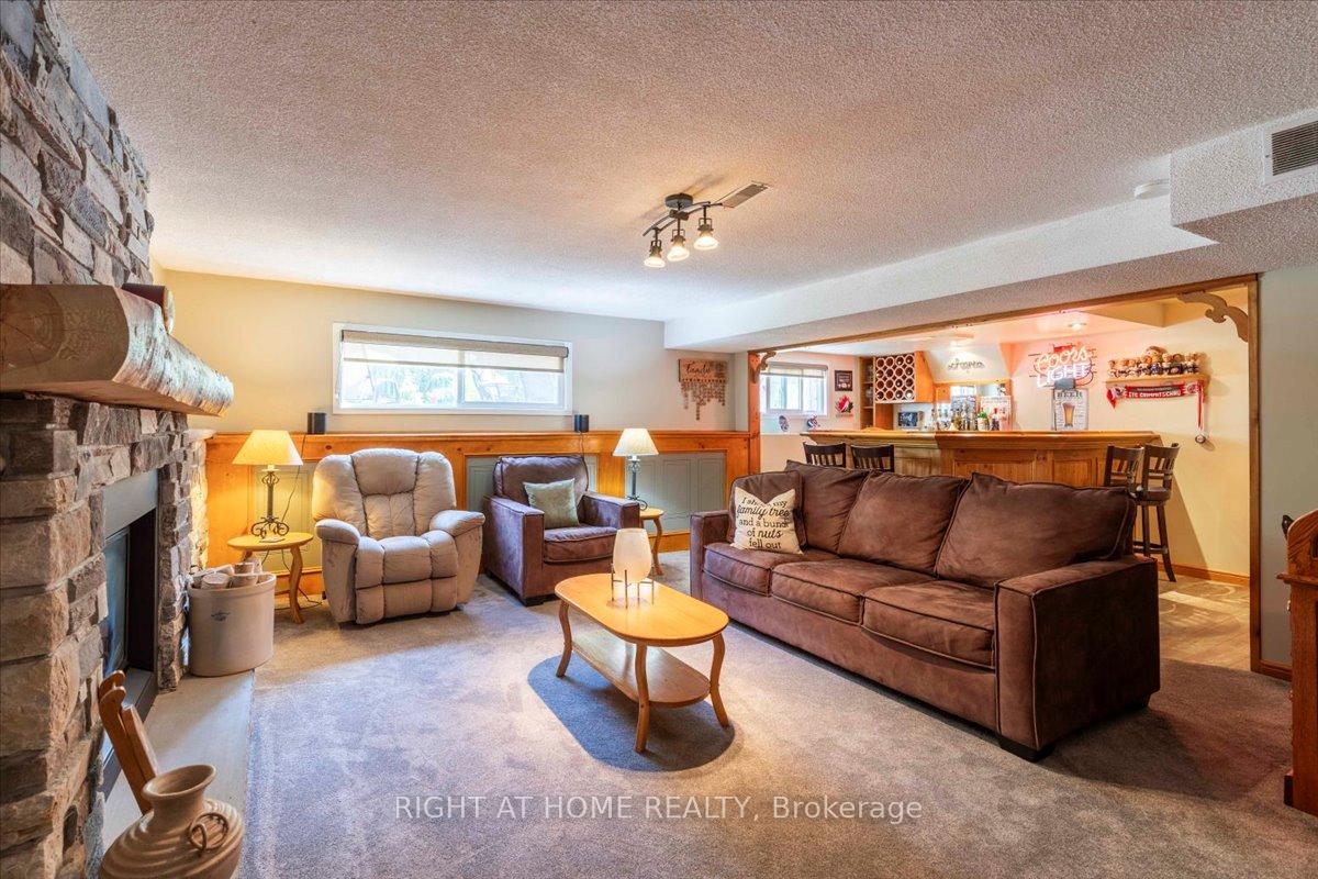 Photo 21 of 116 Herrell Avenue, Barrie, Painswick North — HOMEH