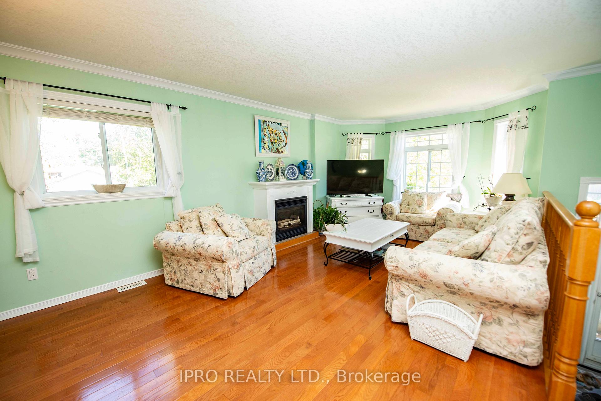Photo 19 of 128 Smallman Drive, Wasaga Beach — HOMEH