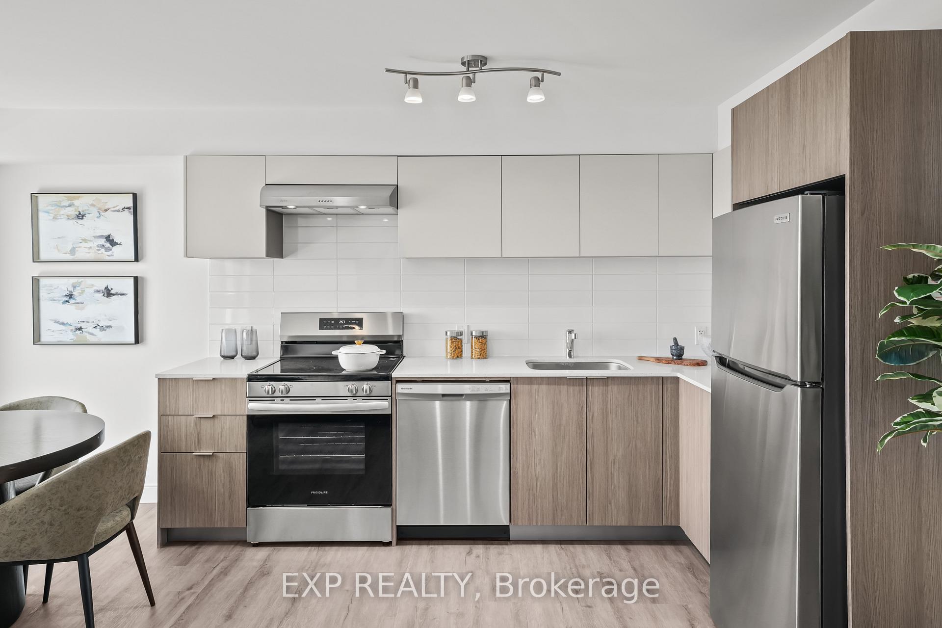 Front of Unit 411, 100 Manett Crescent