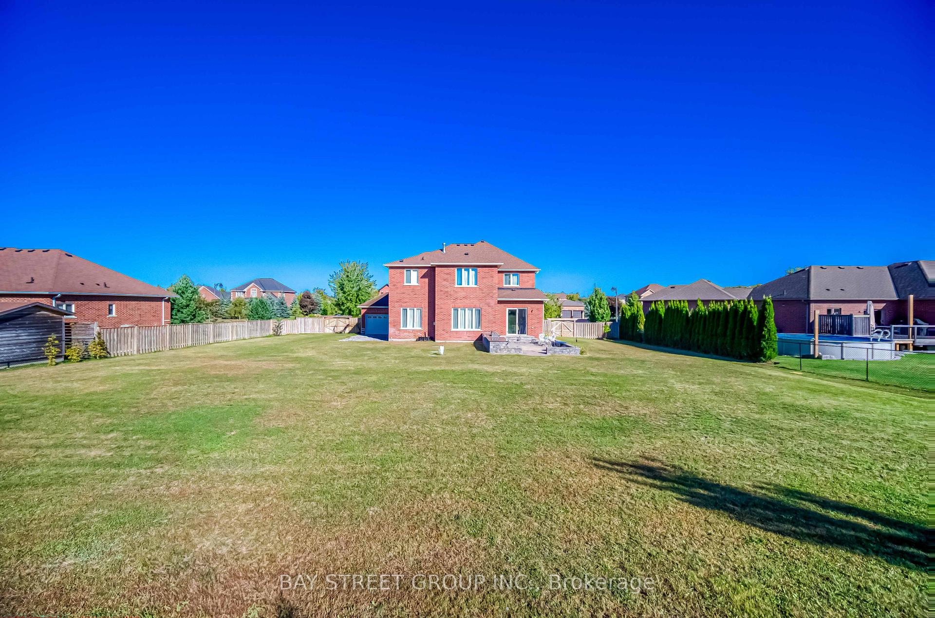 Photo 34 of 53 Stonesthrow Crescent, Uxbridge, Rural Uxbridge — HOMEH