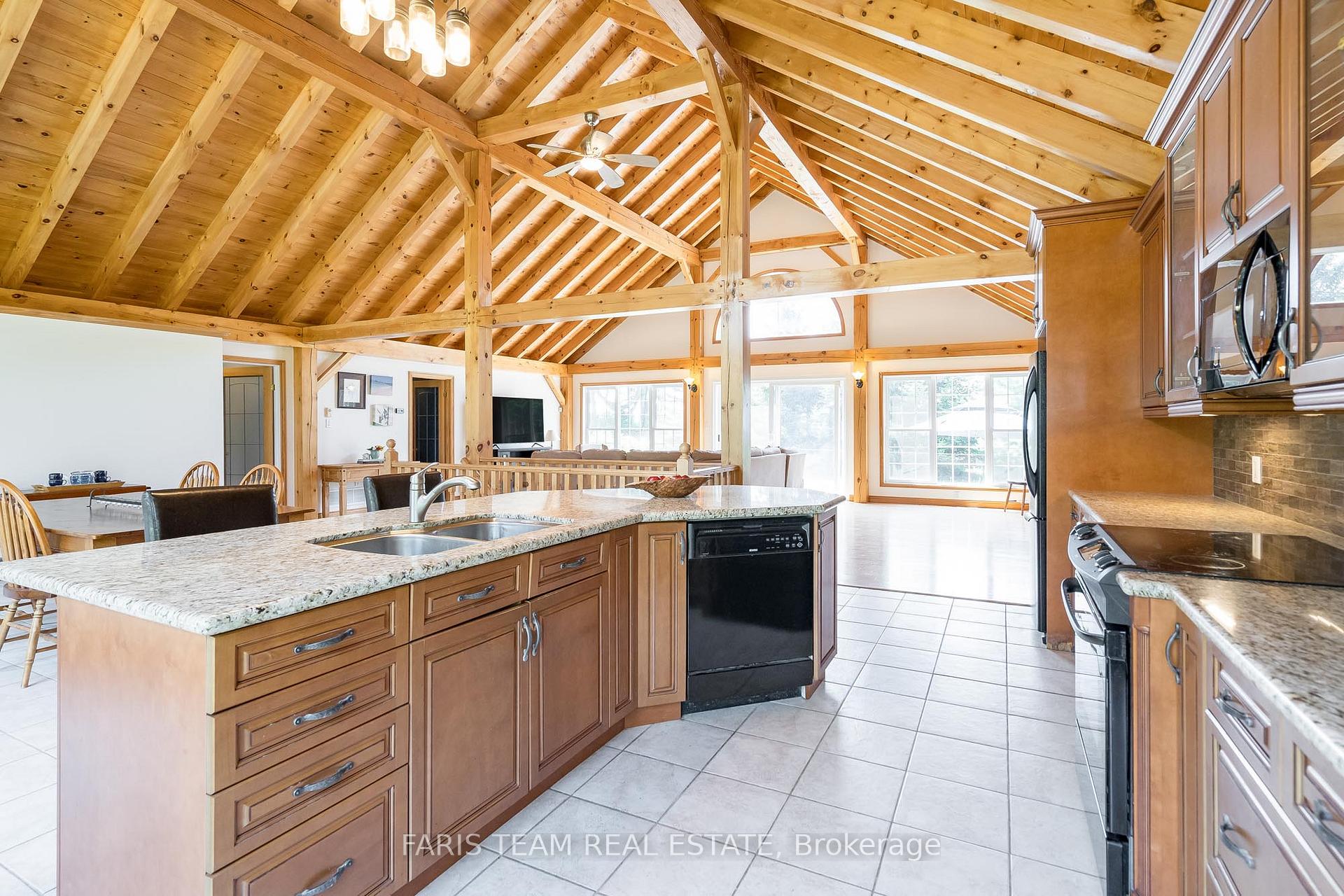 Photo 5 of 2140 Old Second Road S, Springwater, Midhurst — HOMEH