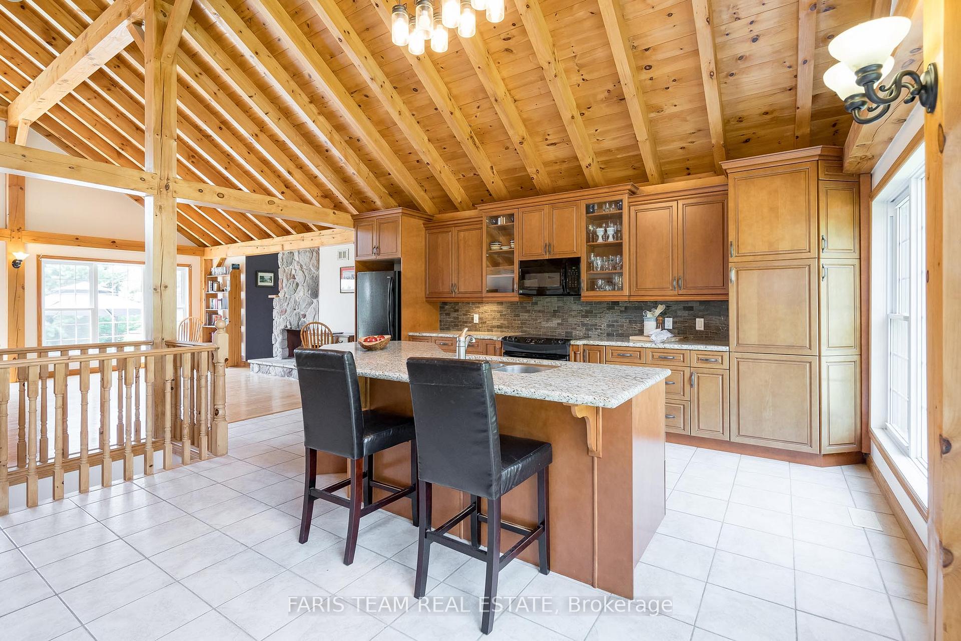 Photo 4 of 2140 Old Second Road S, Springwater, Midhurst — HOMEH