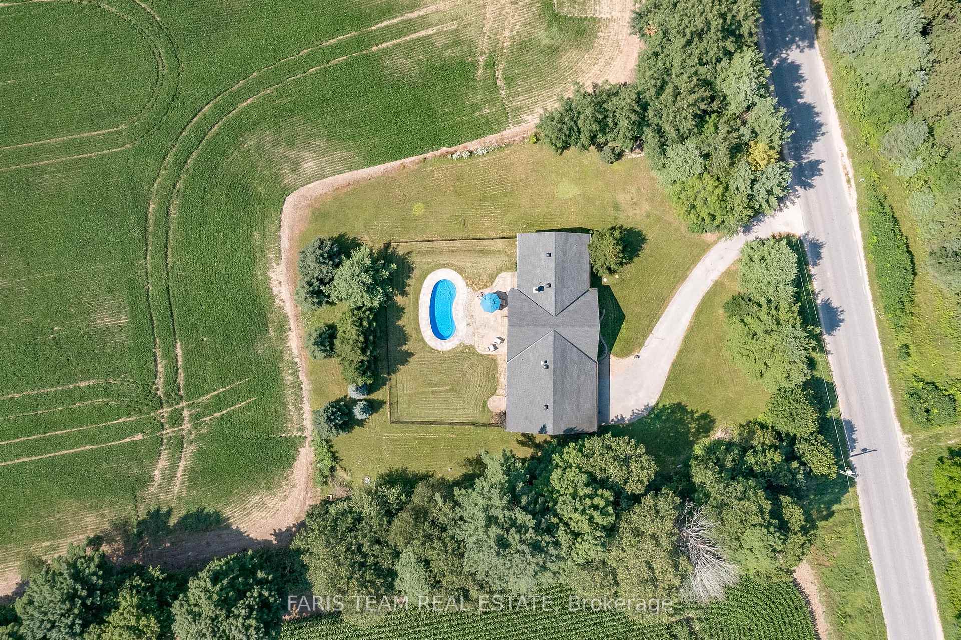 Photo 18 of 2140 Old Second Road S, Springwater, Midhurst — HOMEH