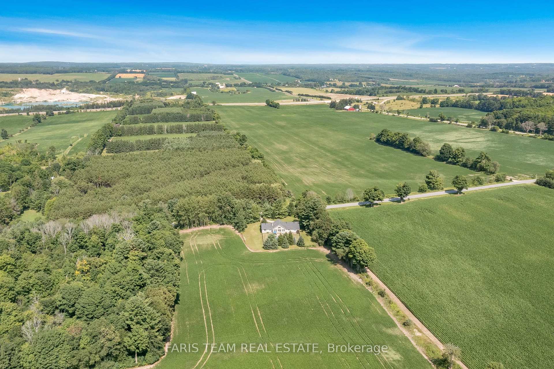 Photo 22 of 2140 Old Second Road S, Springwater, Midhurst — HOMEH