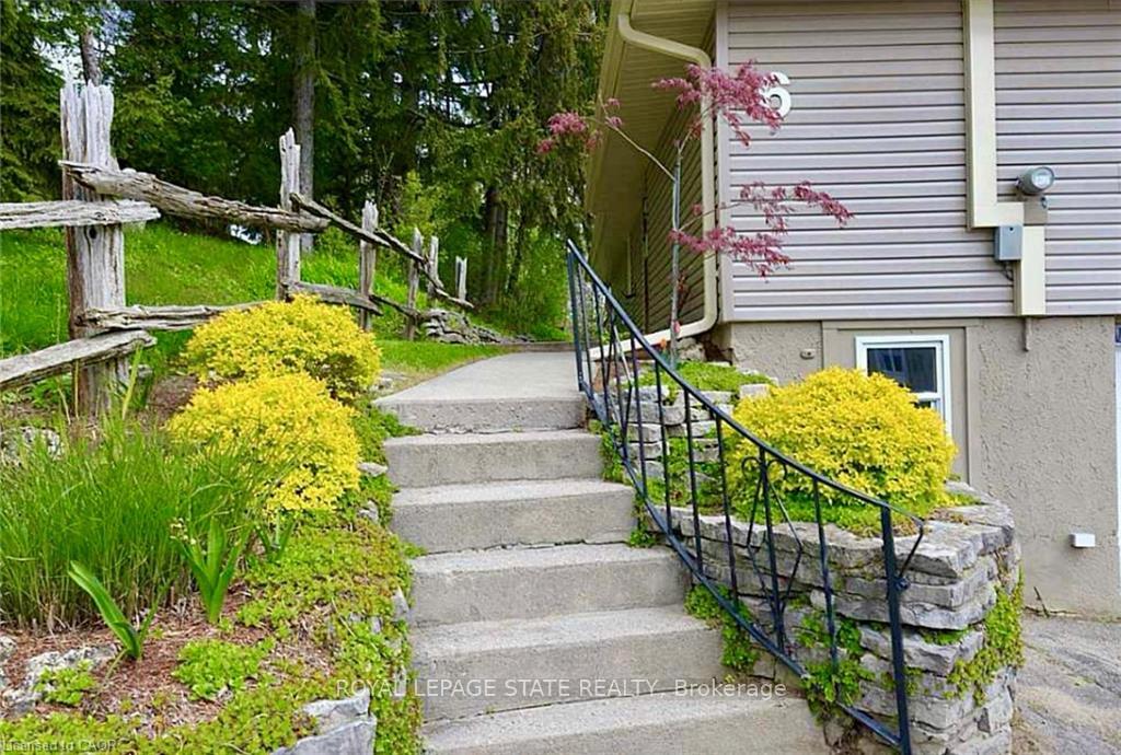 Photo 36 of 6 Begue Street, Hamilton, Dundas — HOMEH