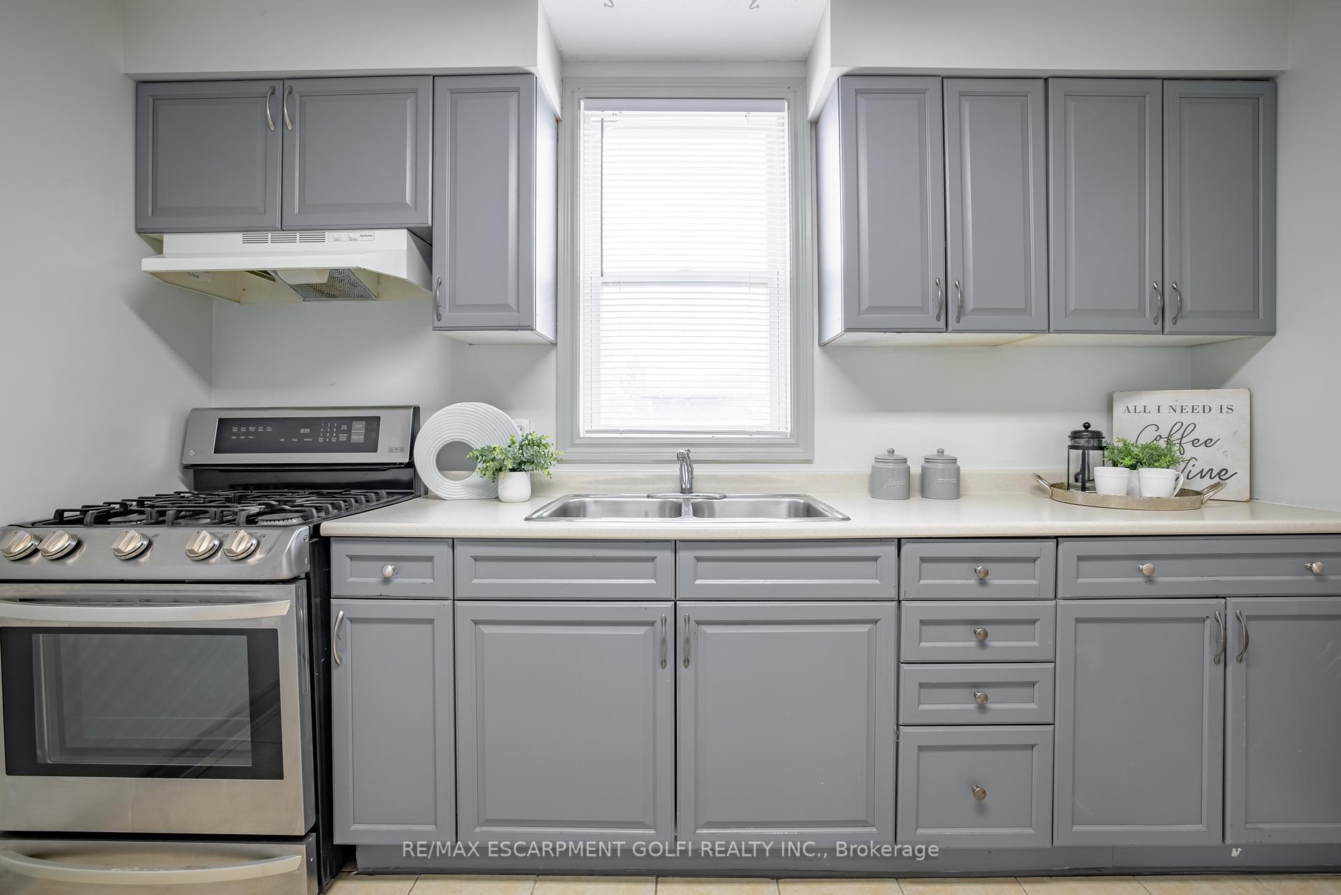 Photo 9 of 248 Fruitland Road, Hamilton, Stoney Creek — HOMEH