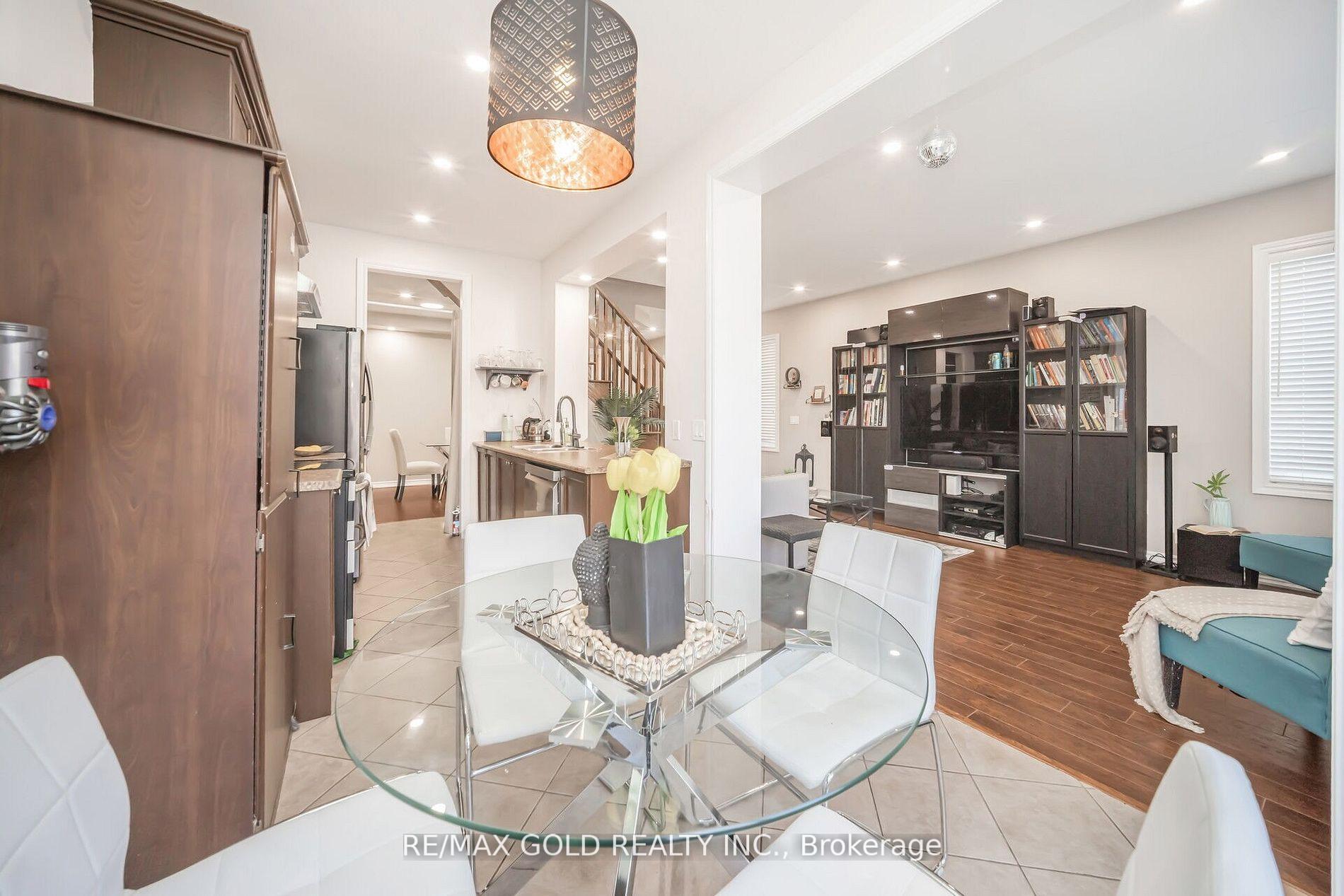 Photo 13 of 30 Benadir Avenue N, Caledon, Rural Caledon — HOMEH
