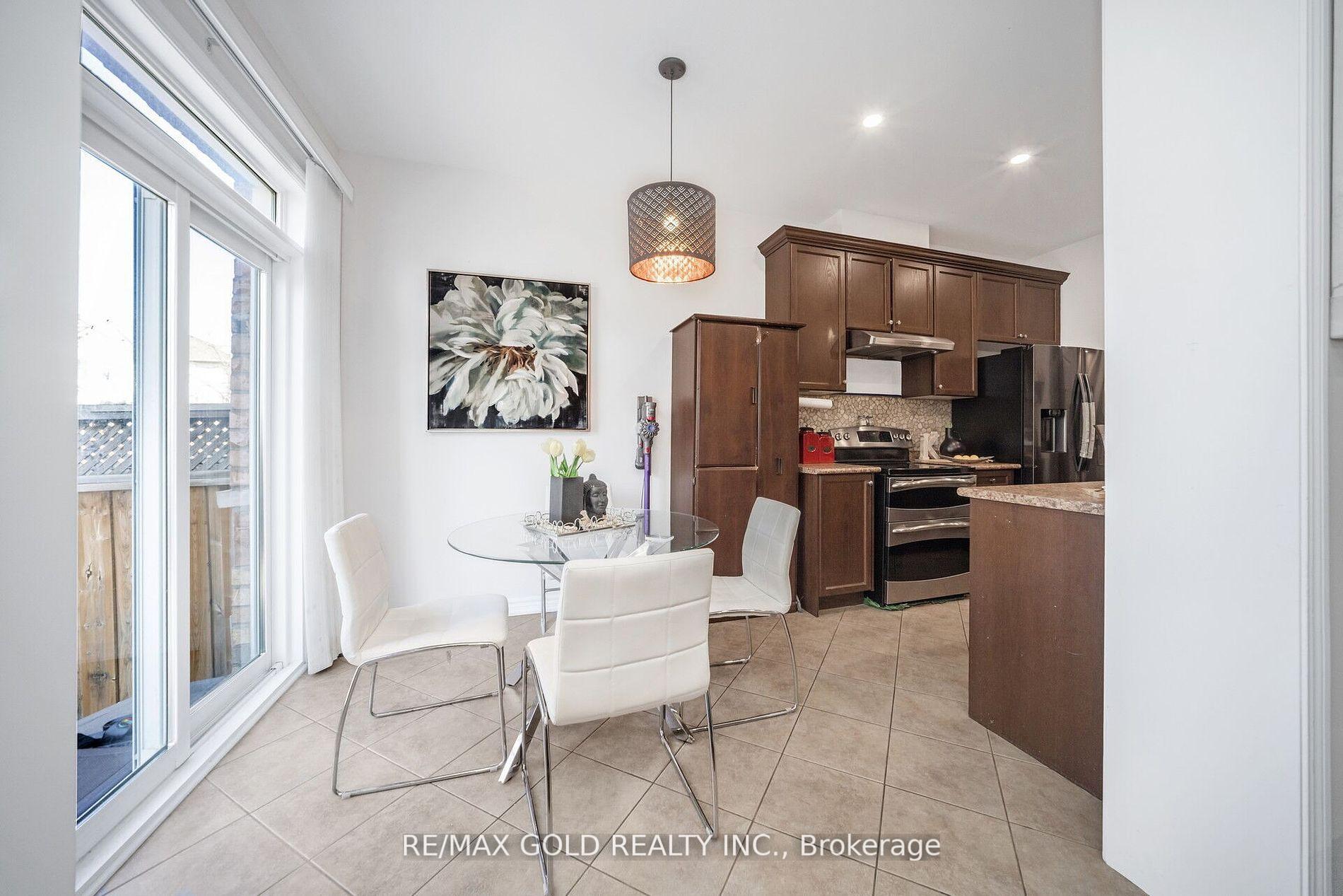 Photo 15 of 30 Benadir Avenue N, Caledon, Rural Caledon — HOMEH