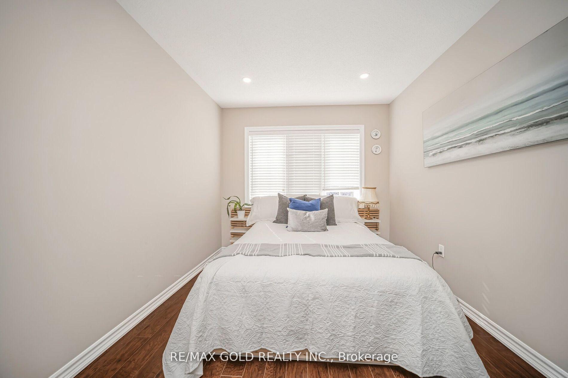 Photo 32 of 30 Benadir Avenue N, Caledon, Rural Caledon — HOMEH