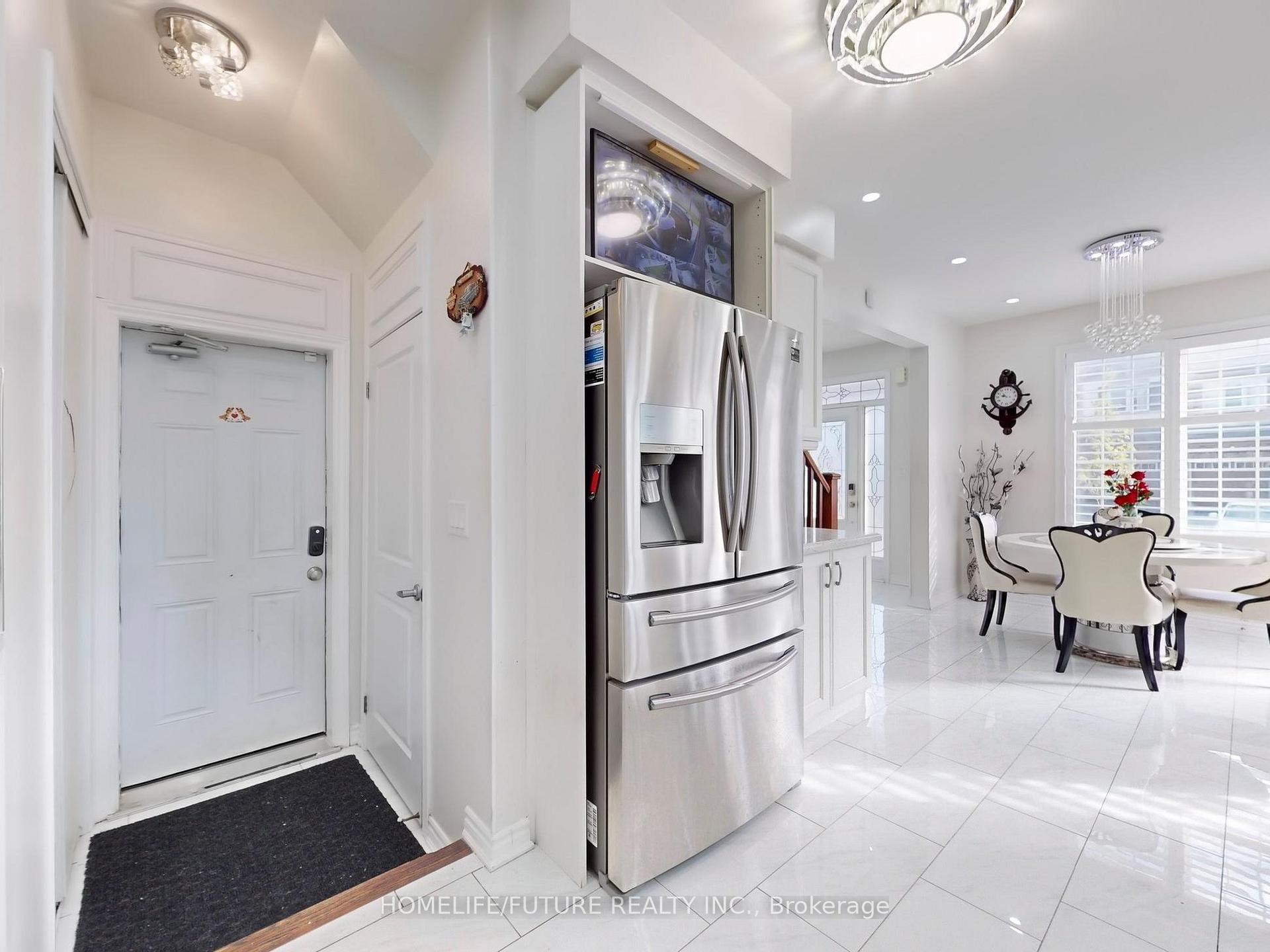 Photo 11 of 2427 Moonlight Crescent, Pickering, Rural Pickering — HOMEH