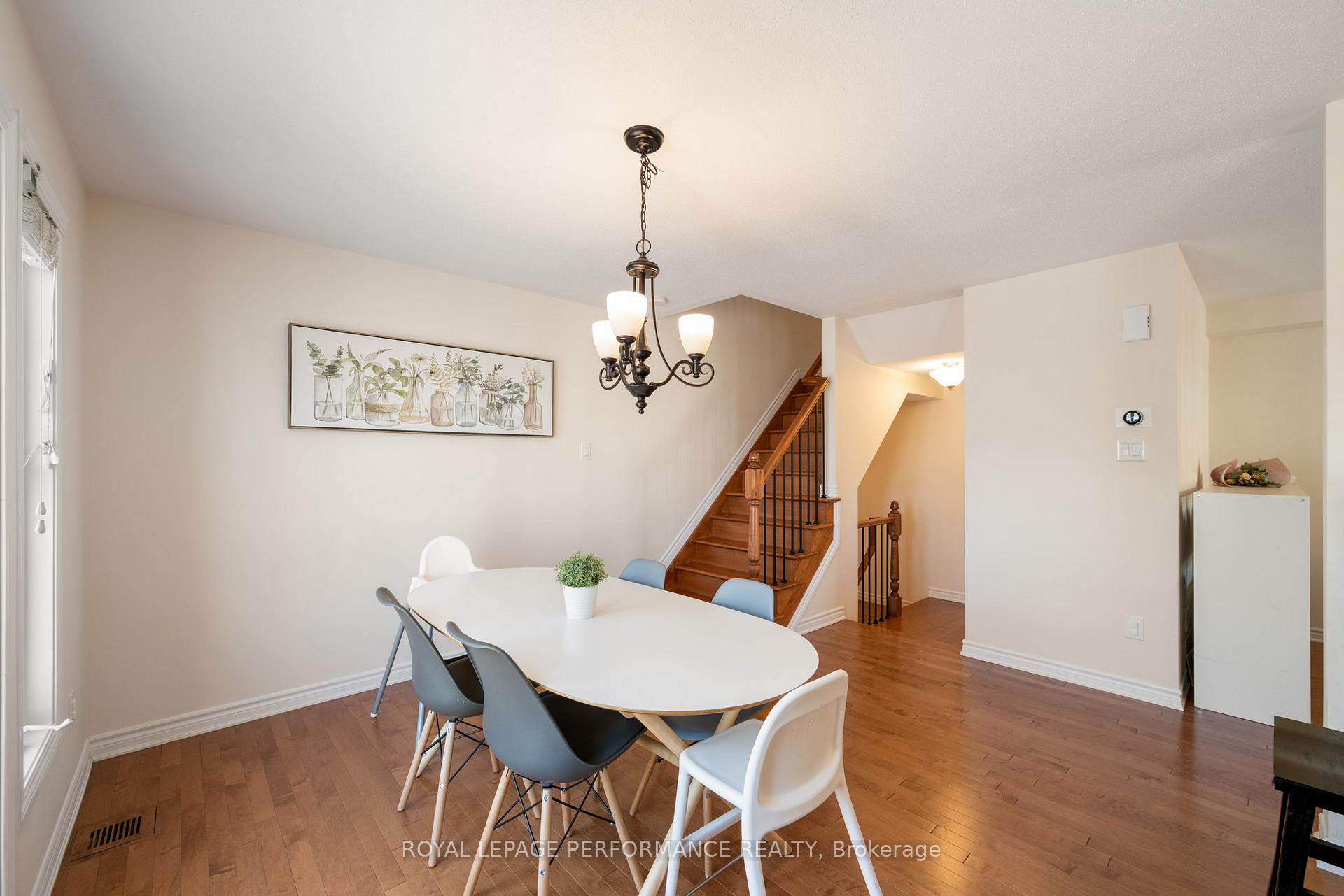 Photo 10 of 421 White Arctic Avenue, Ottawa, Barrhaven - Half Moon Bay — HOMEH