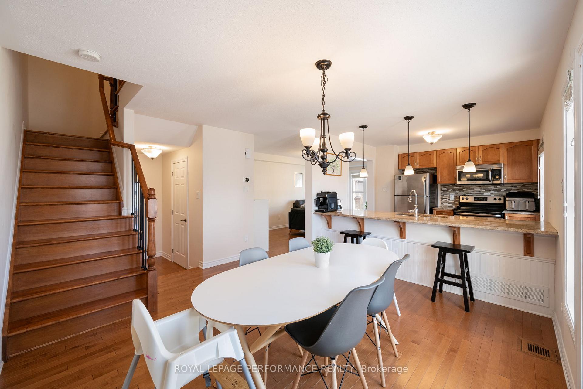 Photo 11 of 421 White Arctic Avenue, Ottawa, Barrhaven - Half Moon Bay — HOMEH