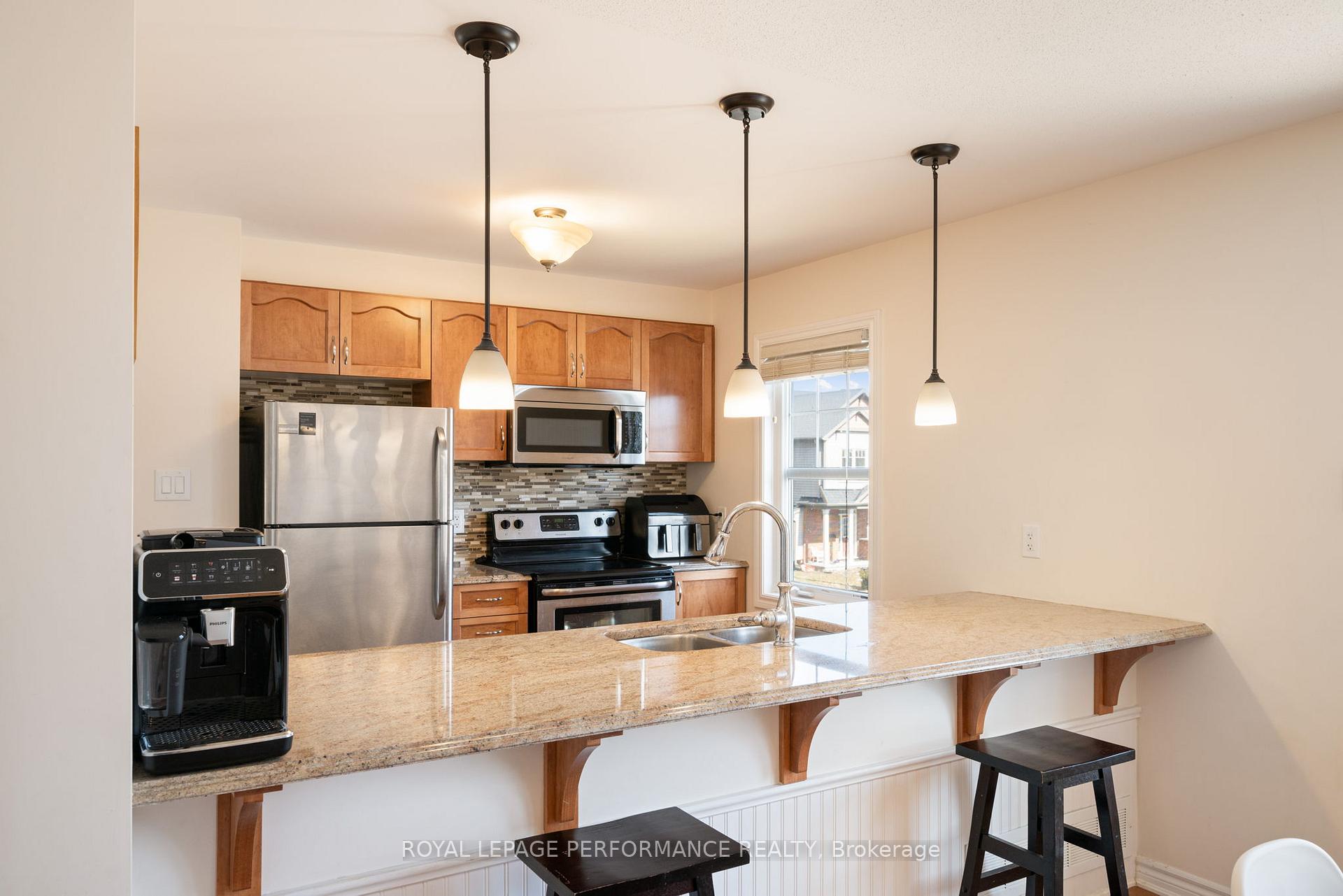 Photo 13 of 421 White Arctic Avenue, Ottawa, Barrhaven - Half Moon Bay — HOMEH