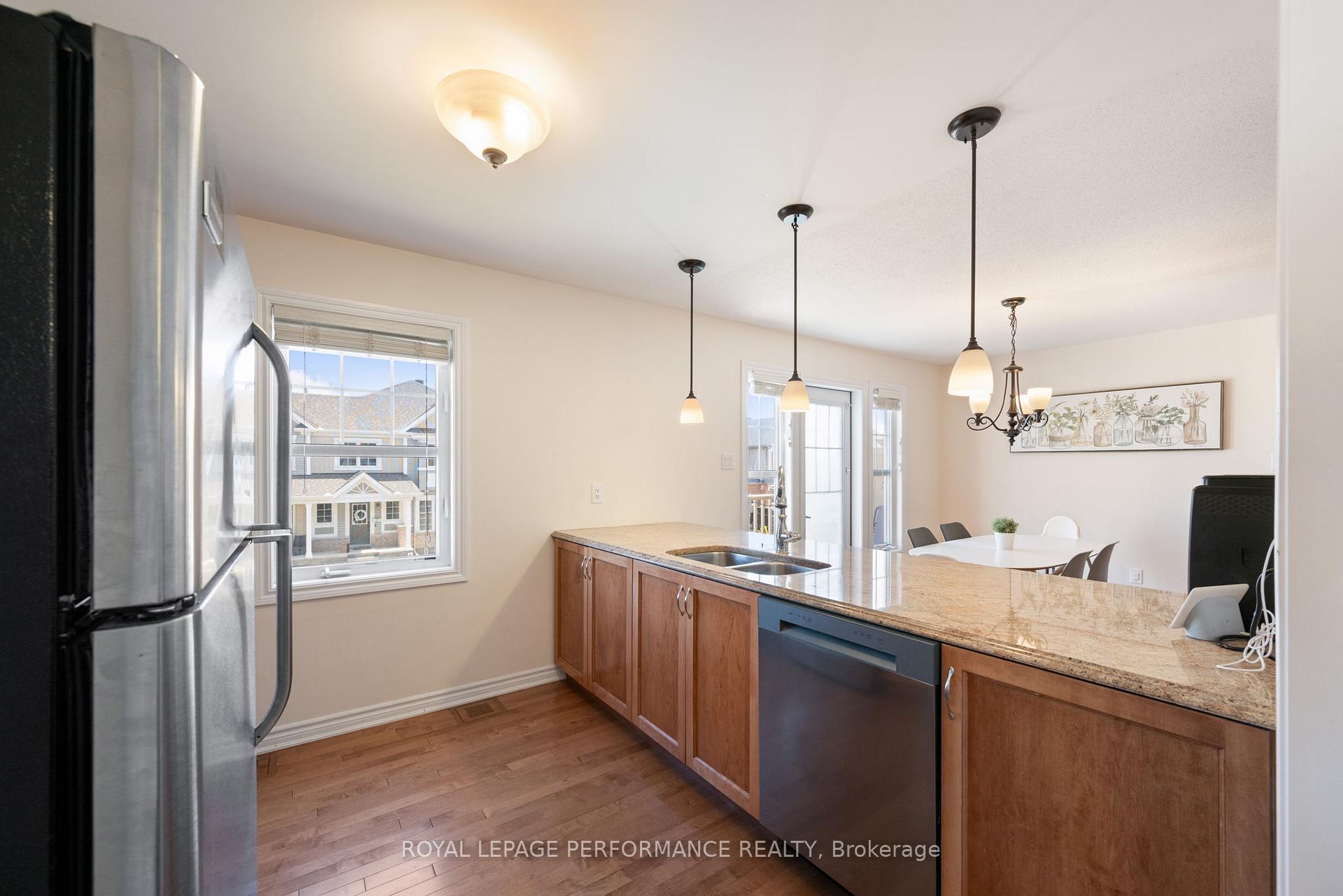 Photo 16 of 421 White Arctic Avenue, Ottawa, Barrhaven - Half Moon Bay — HOMEH