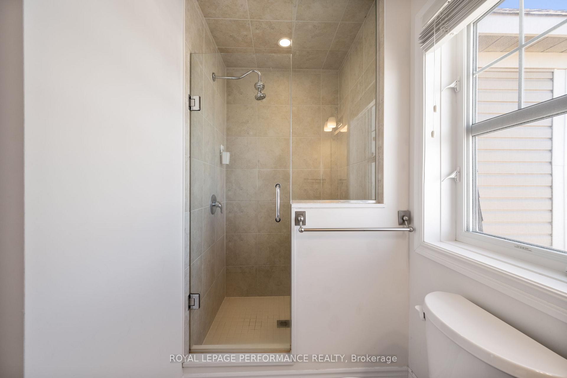 Photo 29 of 421 White Arctic Avenue, Ottawa, Barrhaven - Half Moon Bay — HOMEH