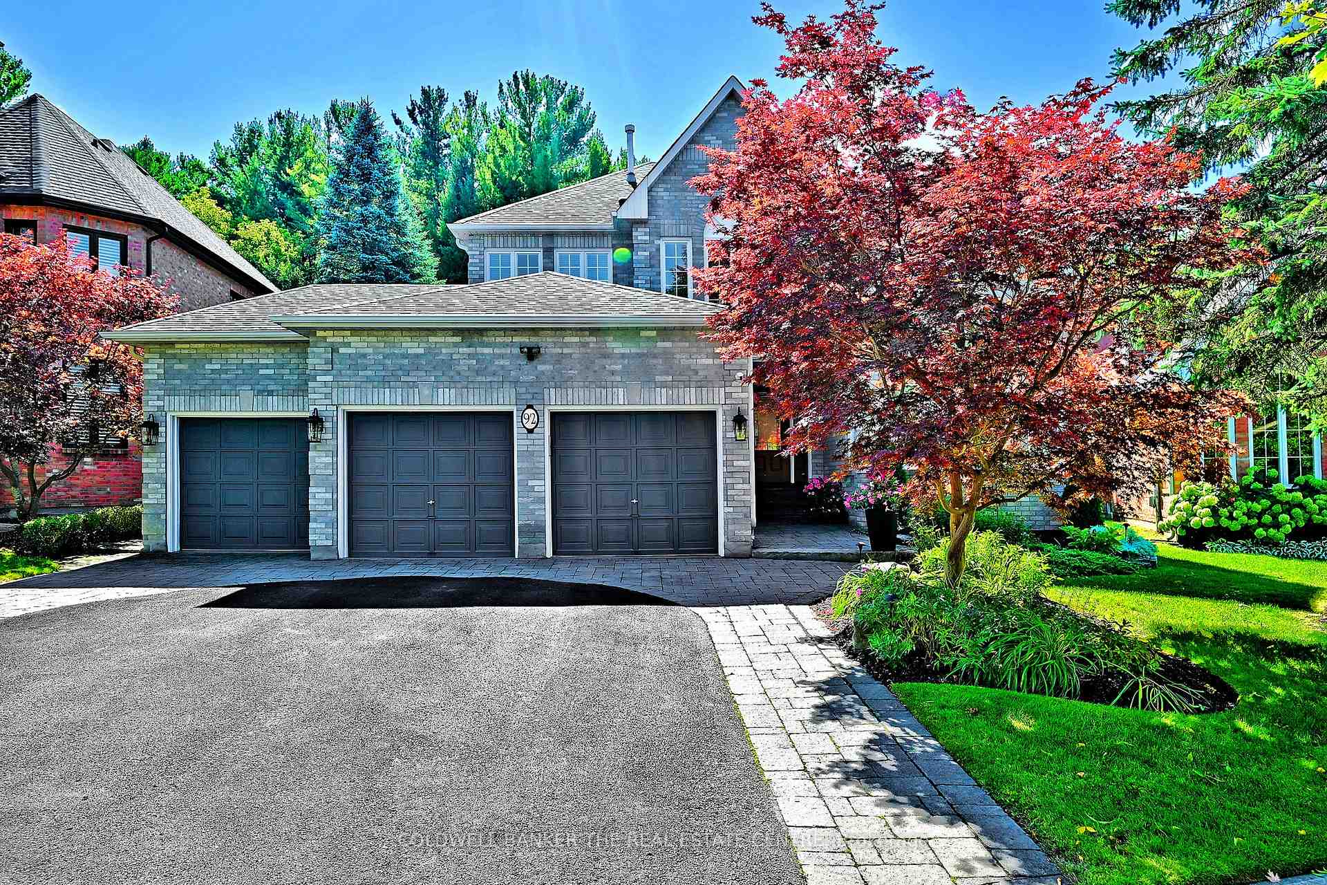 Photo 1 of 92 Carlyle Crescent, Aurora, Aurora Highlands — HOMEH