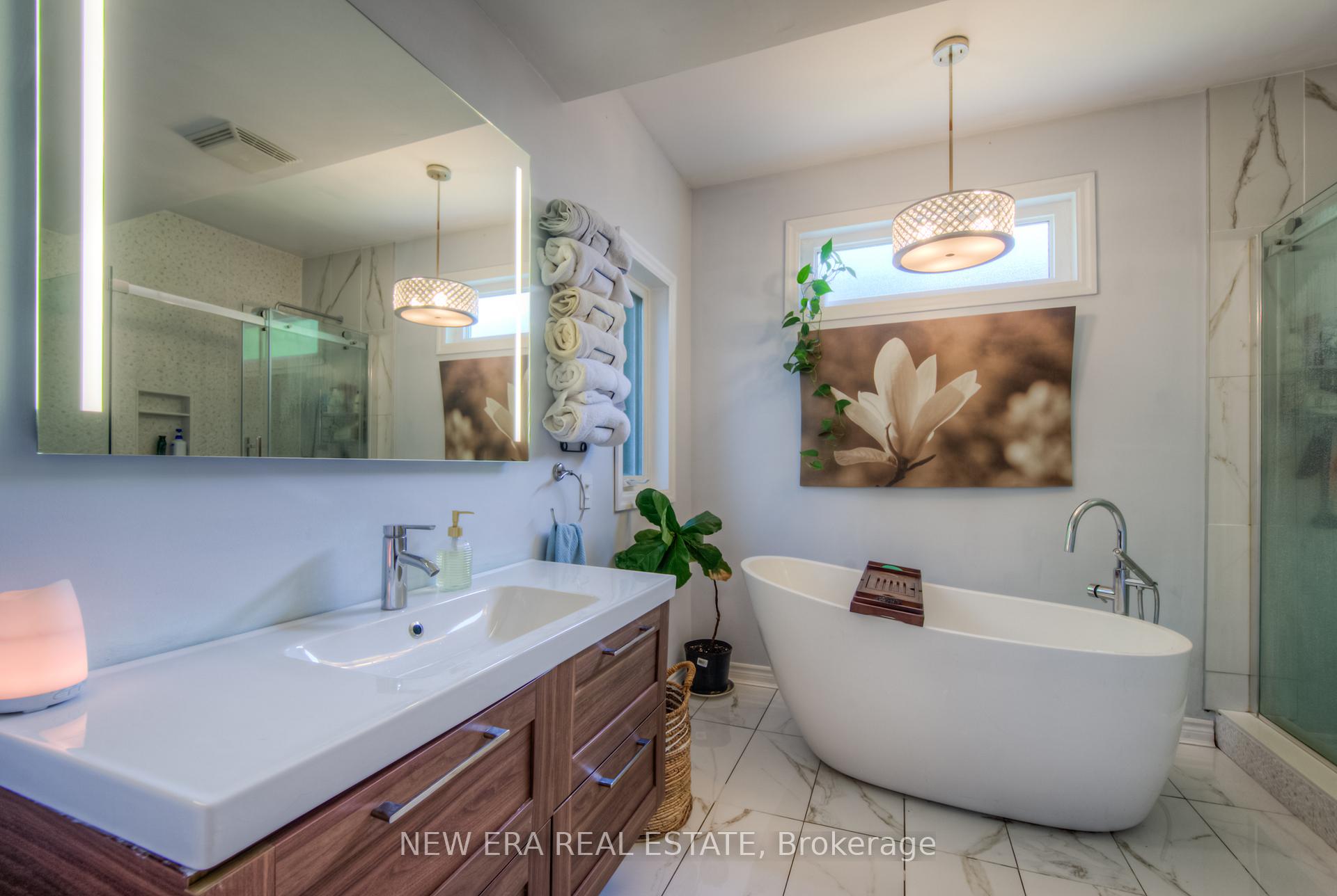 Photo 27 of 127 Nash Road S, Hamilton, Greenford — HOMEH