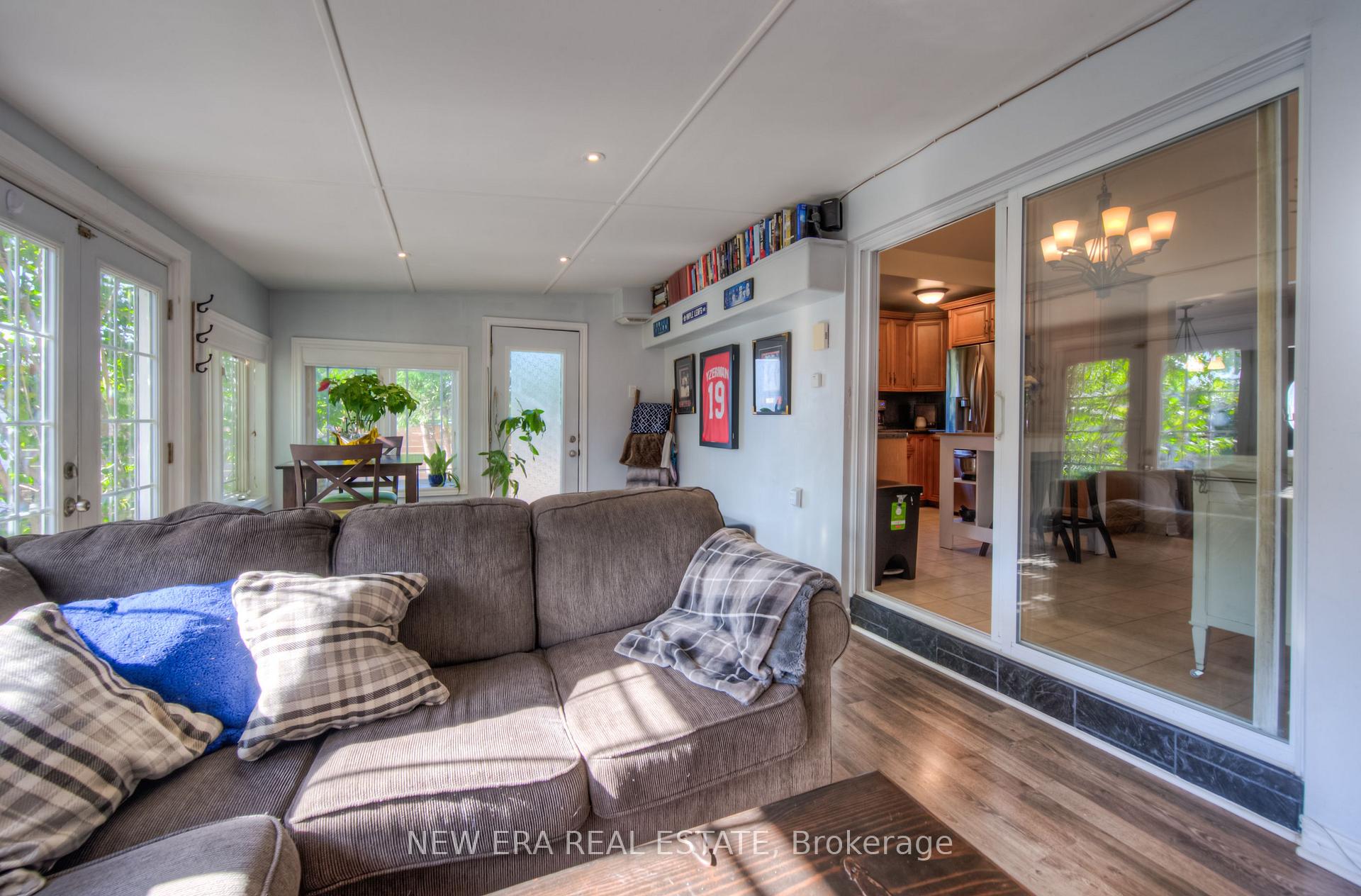 Photo 33 of 127 Nash Road S, Hamilton, Greenford — HOMEH