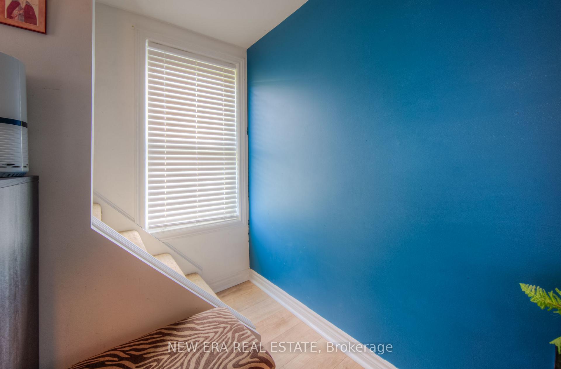 Photo 25 of 127 Nash Road S, Hamilton, Greenford — HOMEH