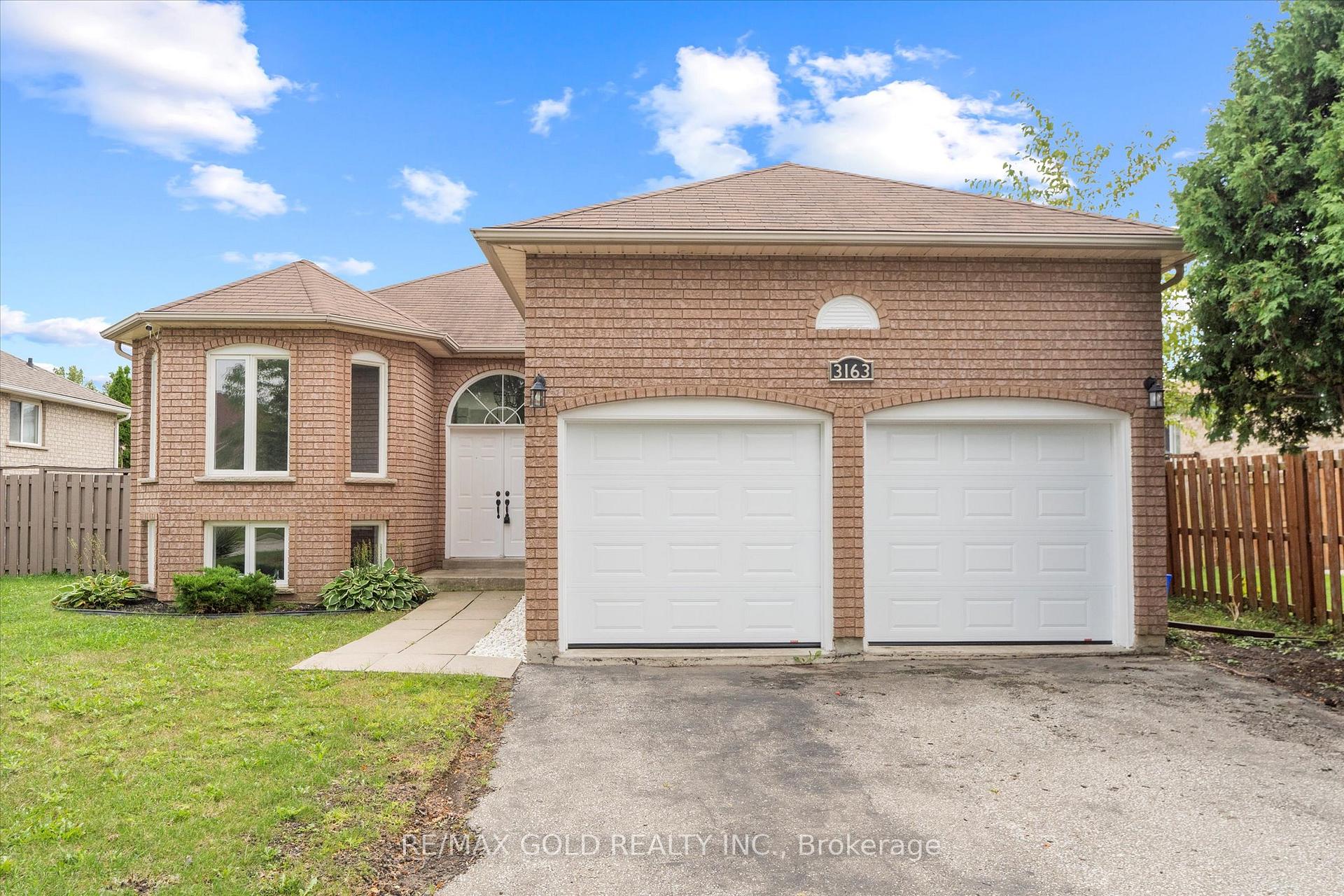 Photo 1 of 3163 Fletcher Crescent, Windsor — HOMEH
