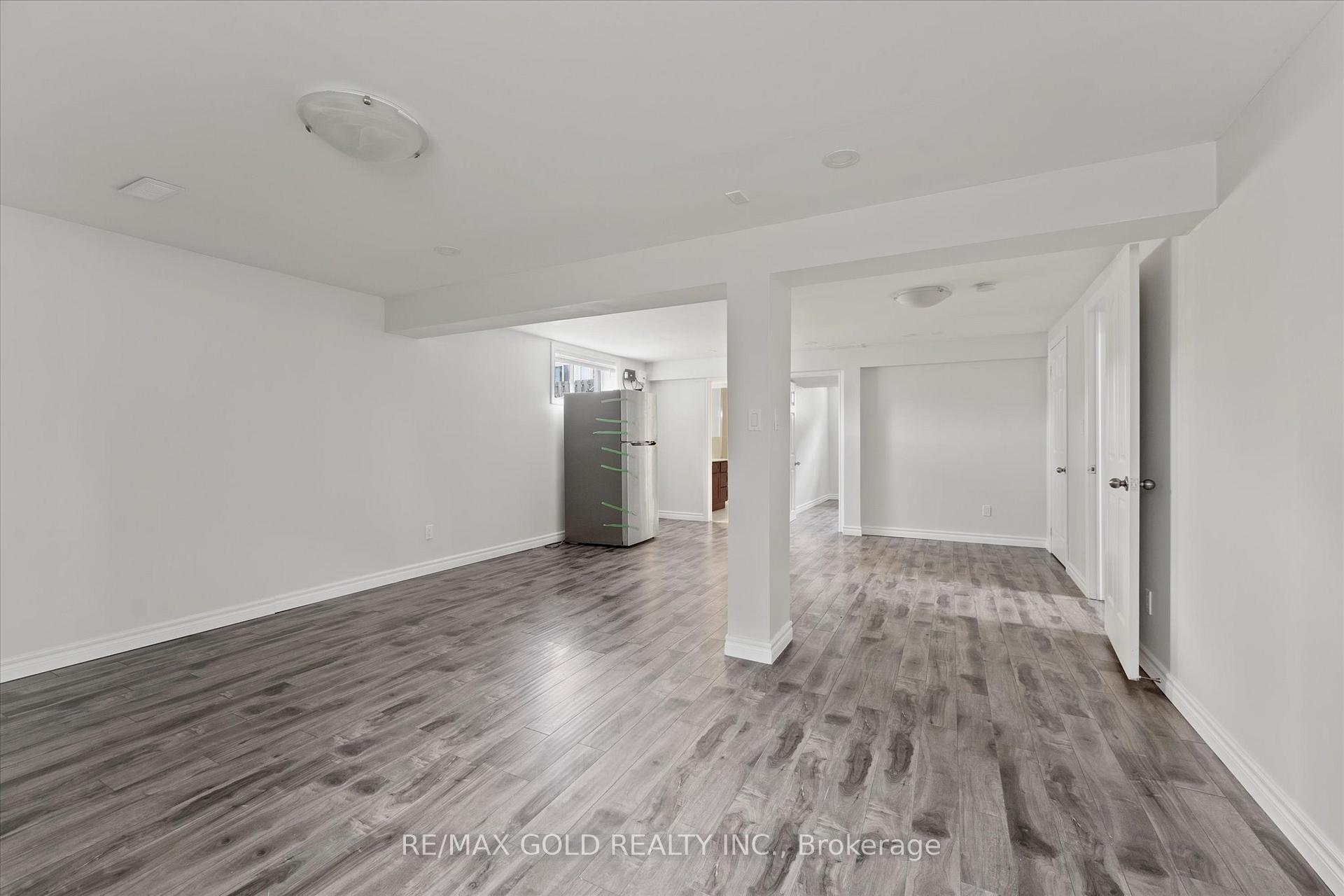 Photo 15 of 3163 Fletcher Crescent, Windsor — HOMEH