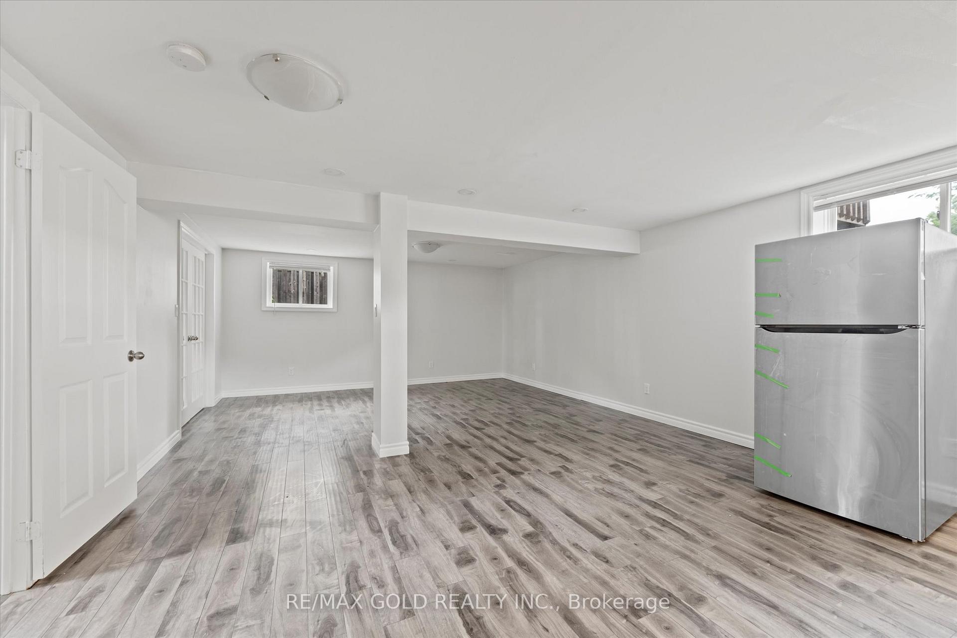 Photo 24 of 3163 Fletcher Crescent, Windsor — HOMEH
