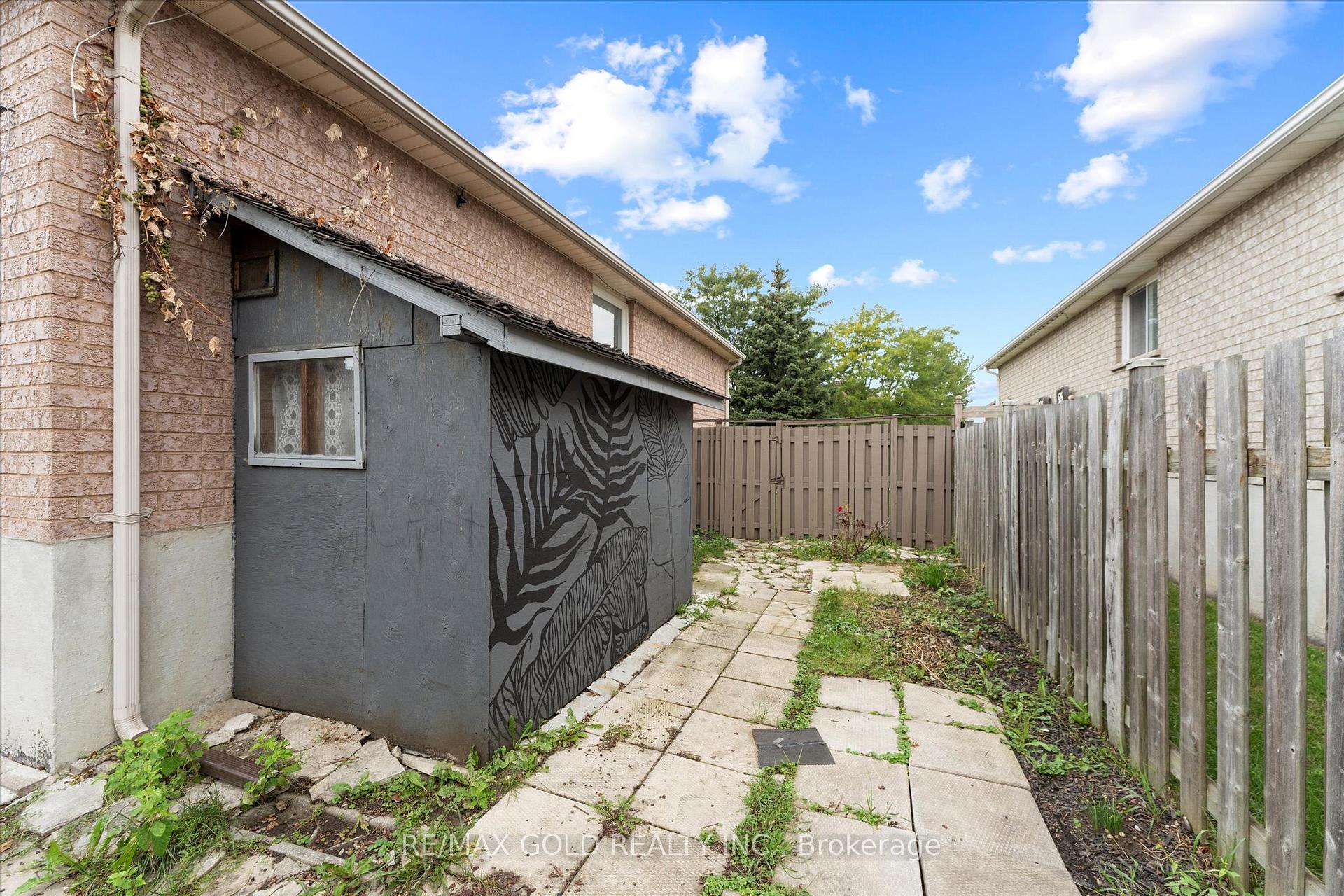 Photo 29 of 3163 Fletcher Crescent, Windsor — HOMEH