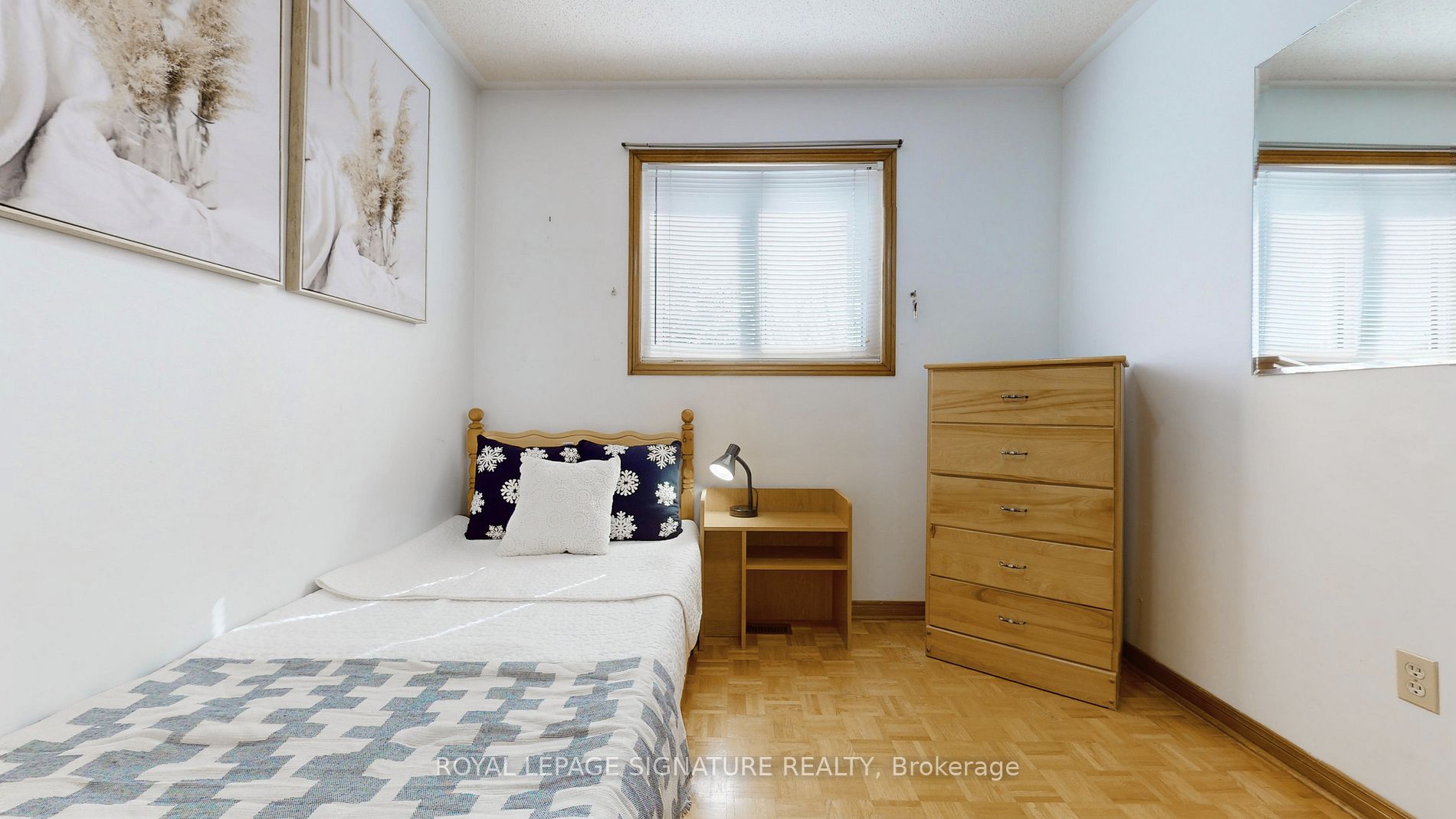 Photo 22 of 27 RichBell Street, Vaughan, Brownridge — HOMEH