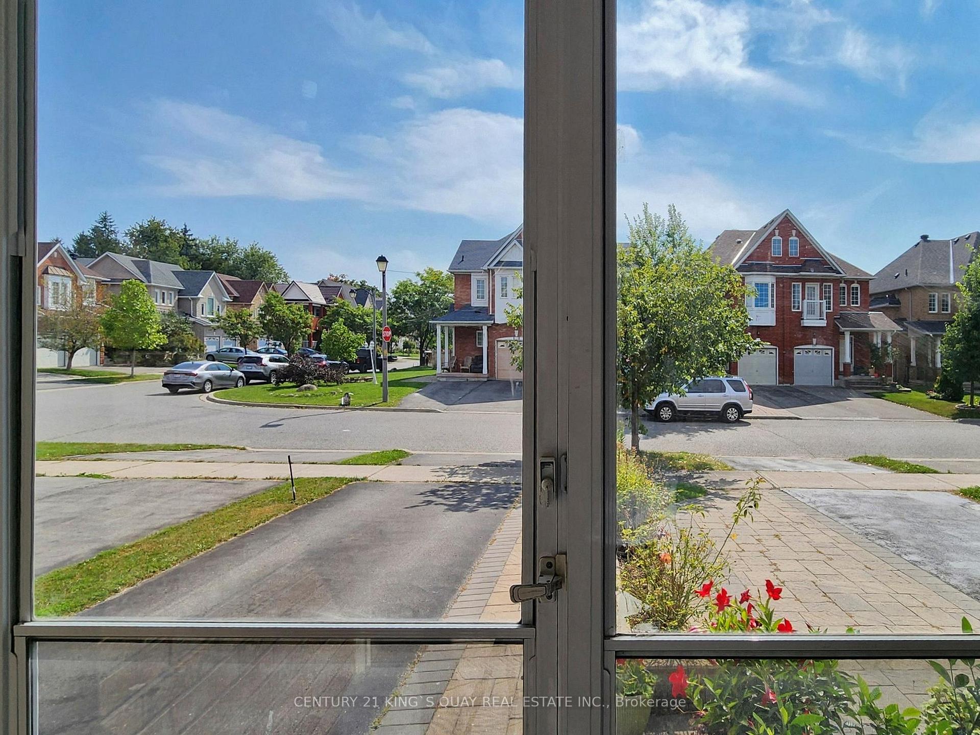 Photo 7 of 116 Redkey Drive, Markham, Milliken Mills East — HOMEH