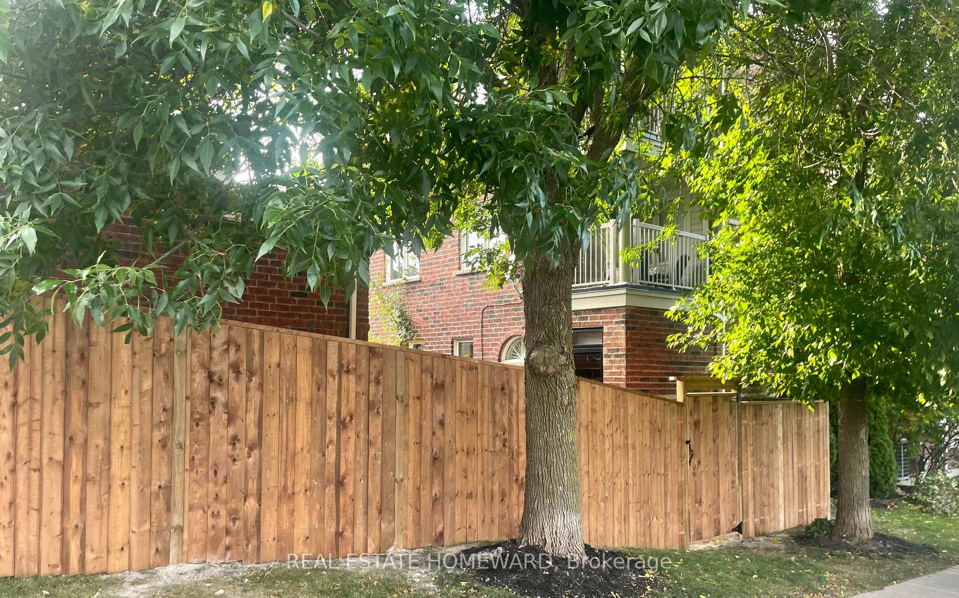 Photo 33 of 59 Belleville Street, Toronto, East End-Danforth — HOMEH