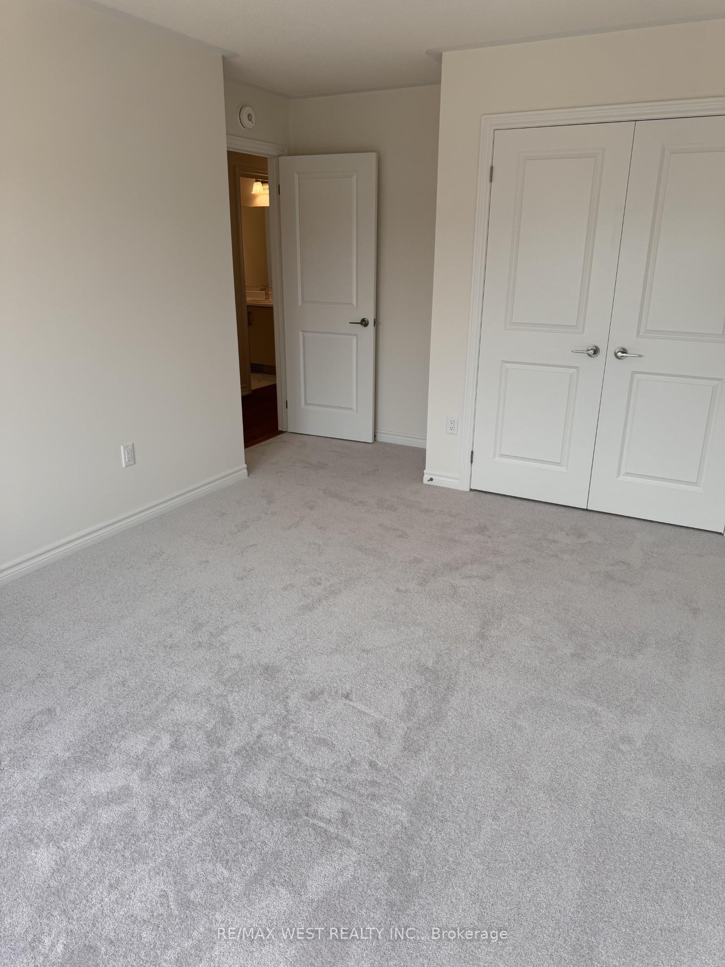 Photo 24 of 11 Gemini Drive, Barrie, Rural Barrie Southeast — HOMEH
