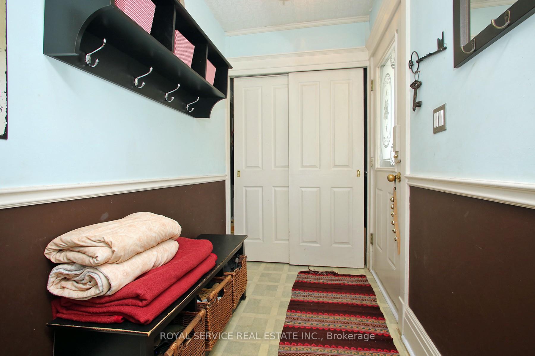 Photo 10 of 7 Park Street, Clarington, Orono — HOMEH