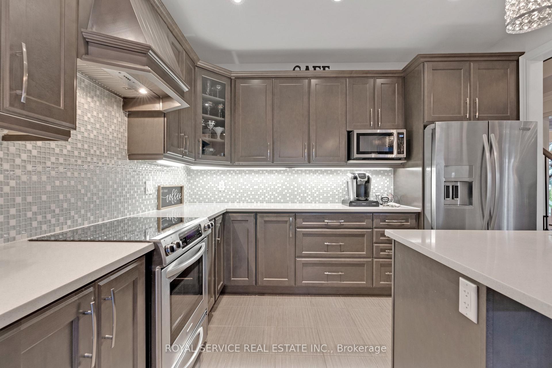 Photo 39 of 2 Northglen Drive, Clarington, Bowmanville — HOMEH
