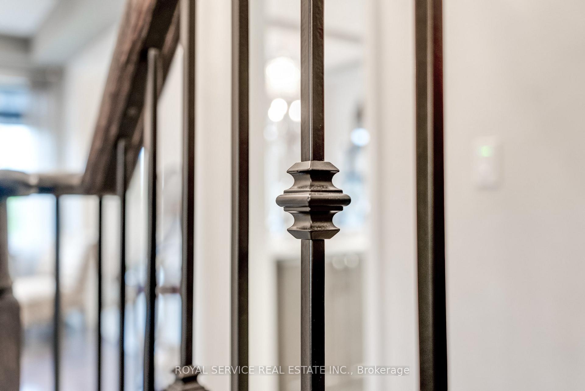 Photo 16 of 2 Northglen Drive, Clarington, Bowmanville — HOMEH