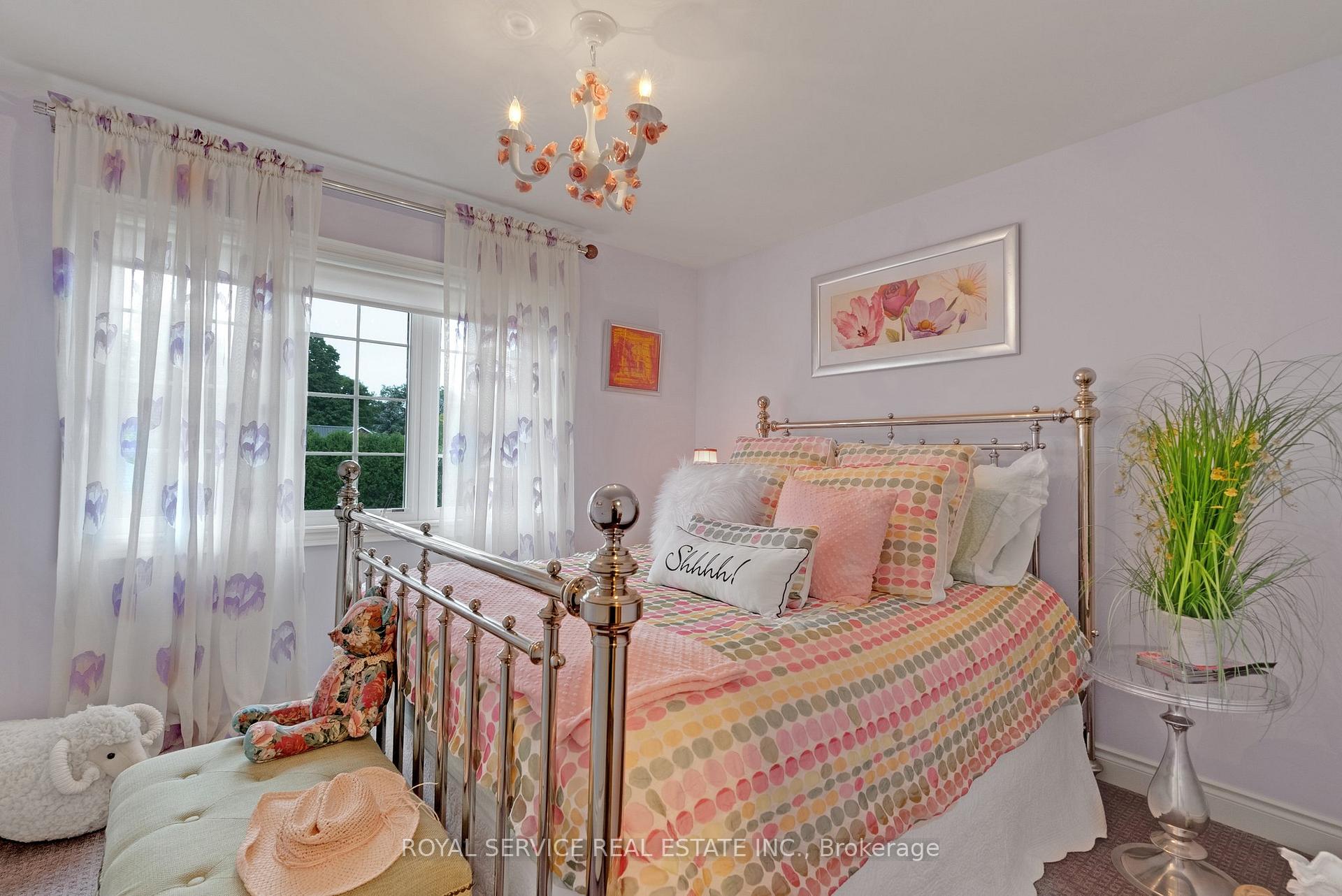 Photo 25 of 2 Northglen Drive, Clarington, Bowmanville — HOMEH