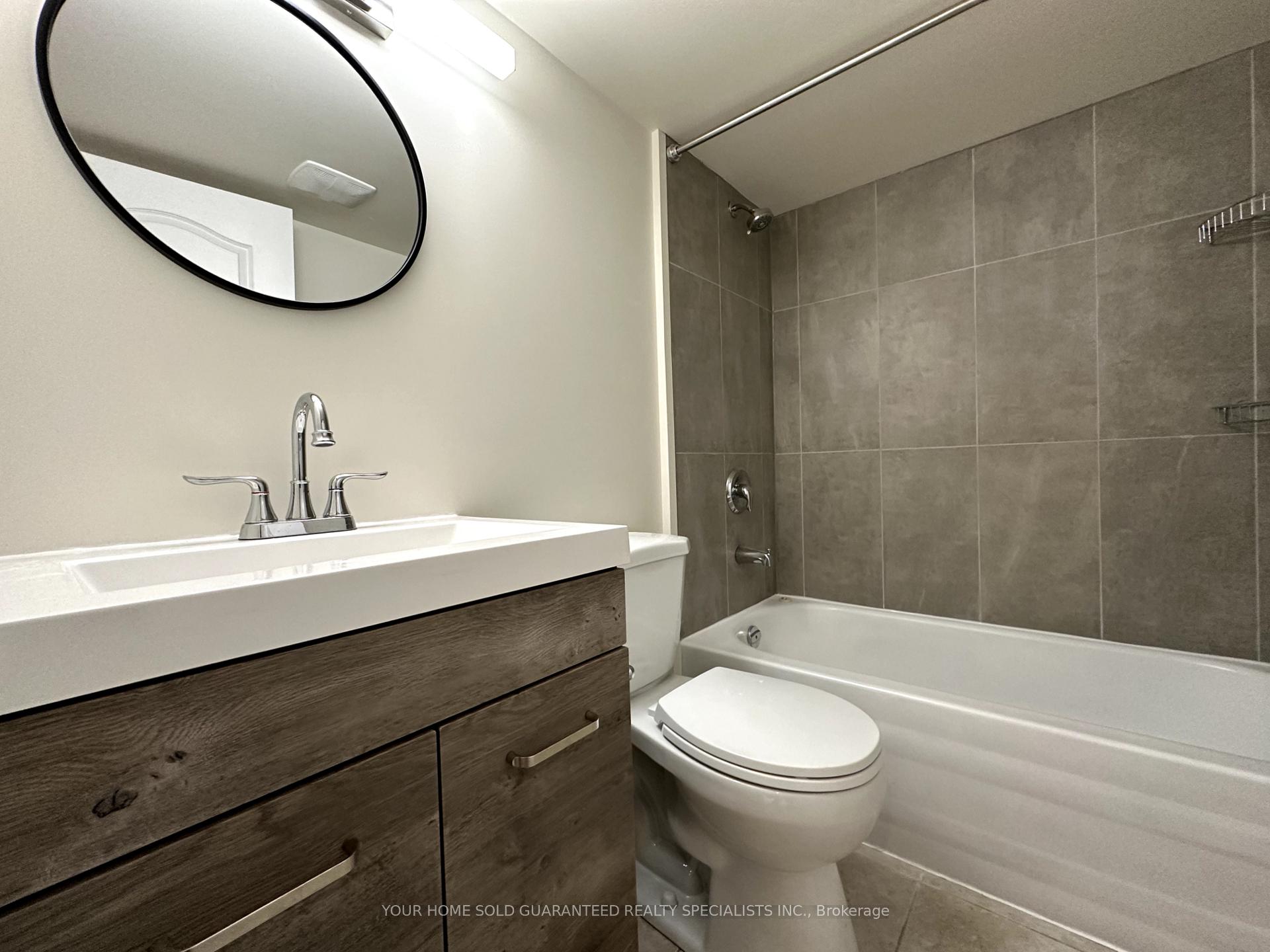 Photo 13 of 128 Watsonbrook Drive, Brampton, Sandringham-Wellington — HOMEH