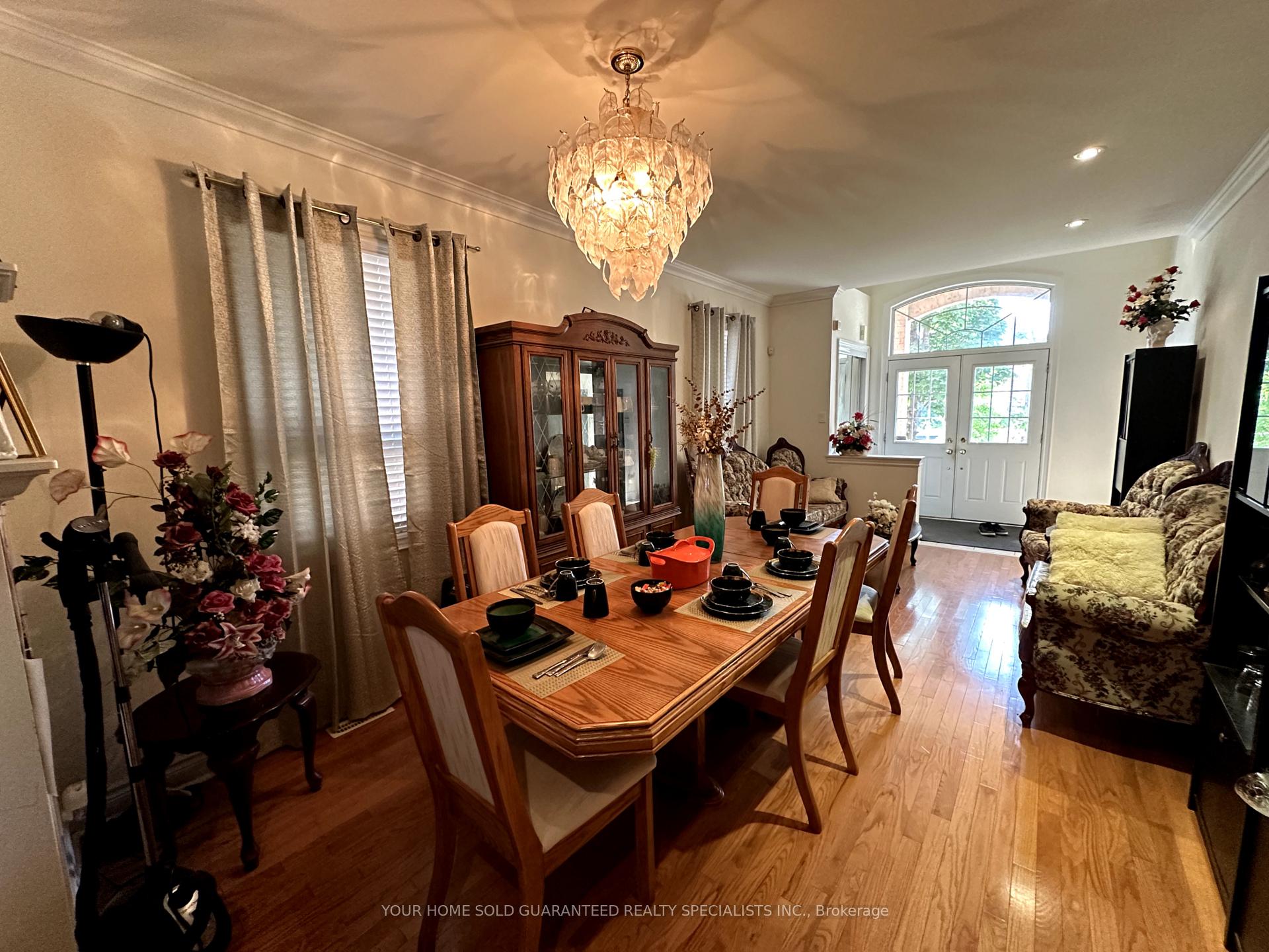 Photo 7 of 128 Watsonbrook Drive, Brampton, Sandringham-Wellington — HOMEH