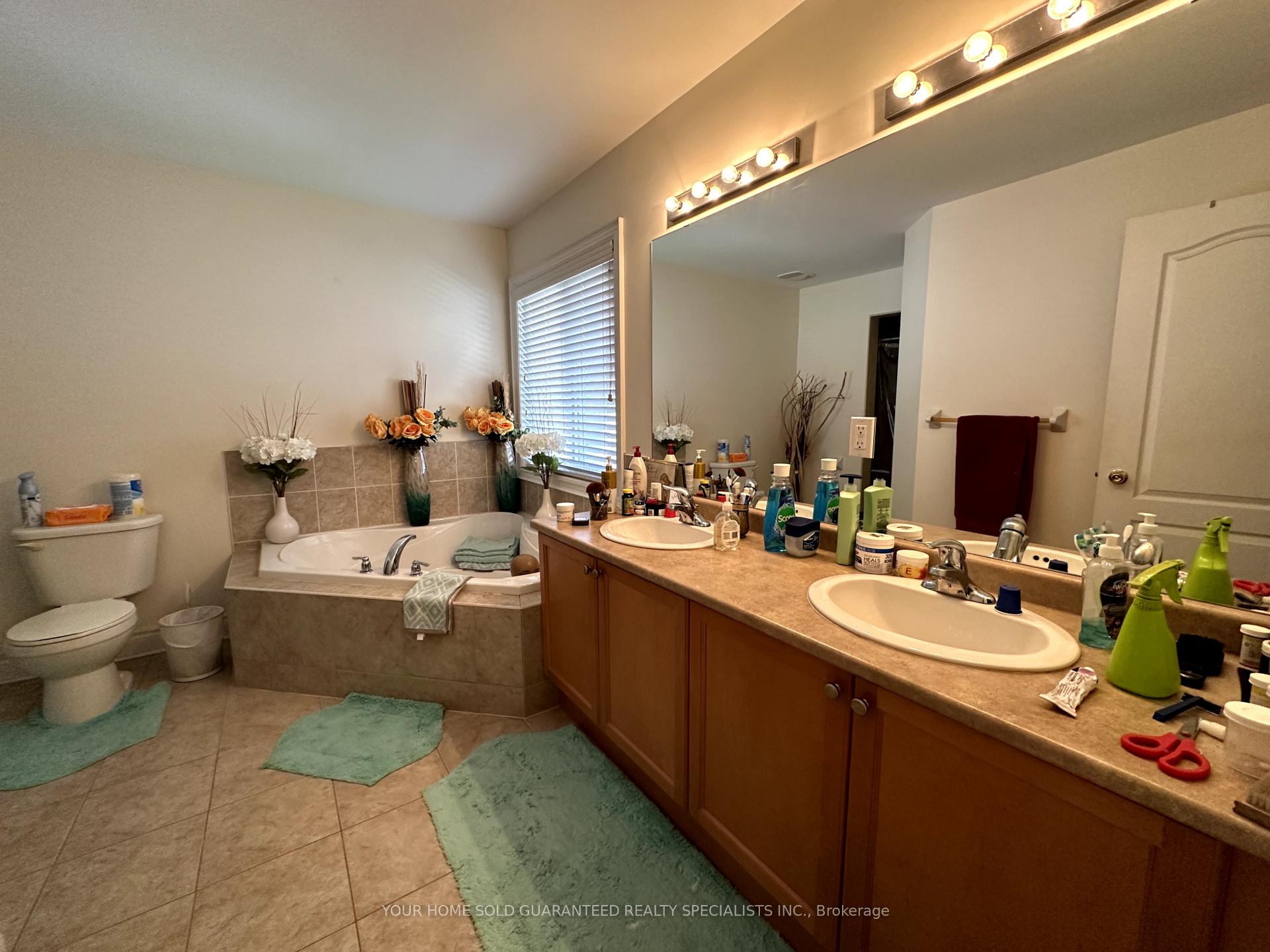 Photo 8 of 128 Watsonbrook Drive, Brampton, Sandringham-Wellington — HOMEH