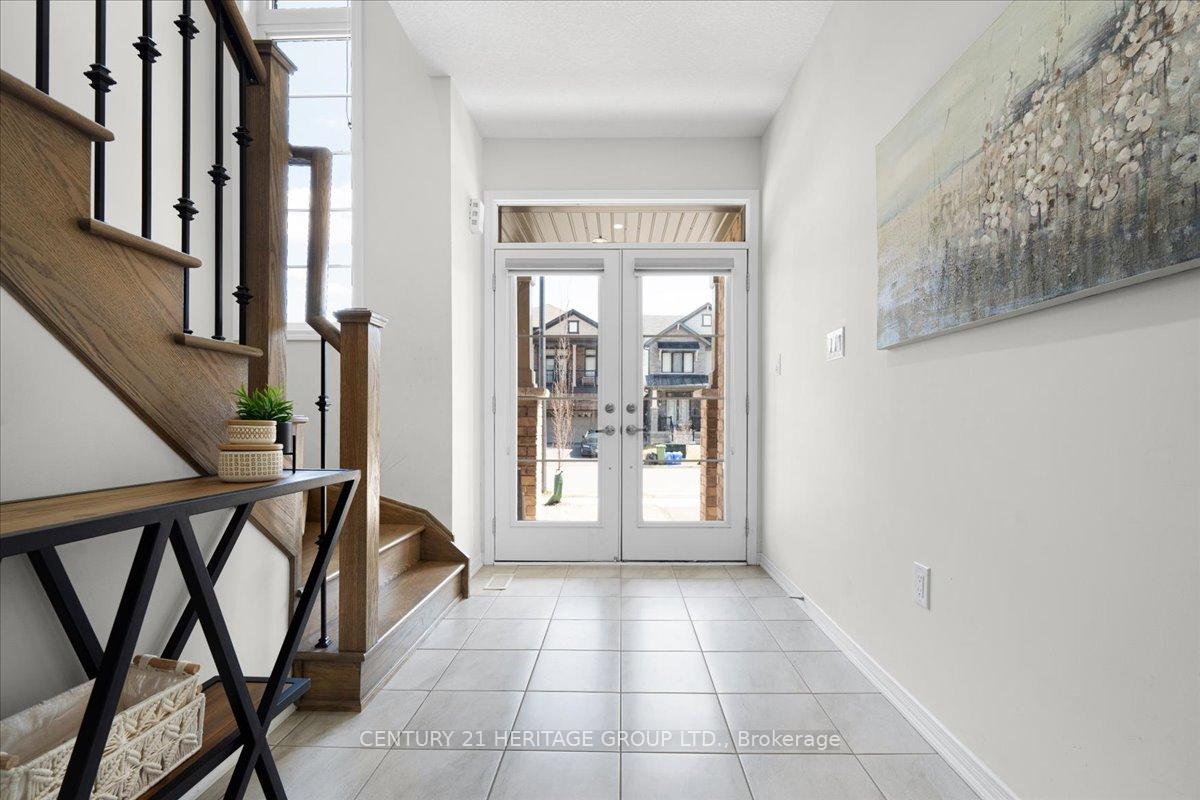 Photo 3 of 157 Cactus Crescent, Hamilton, Stoney Creek — HOMEH