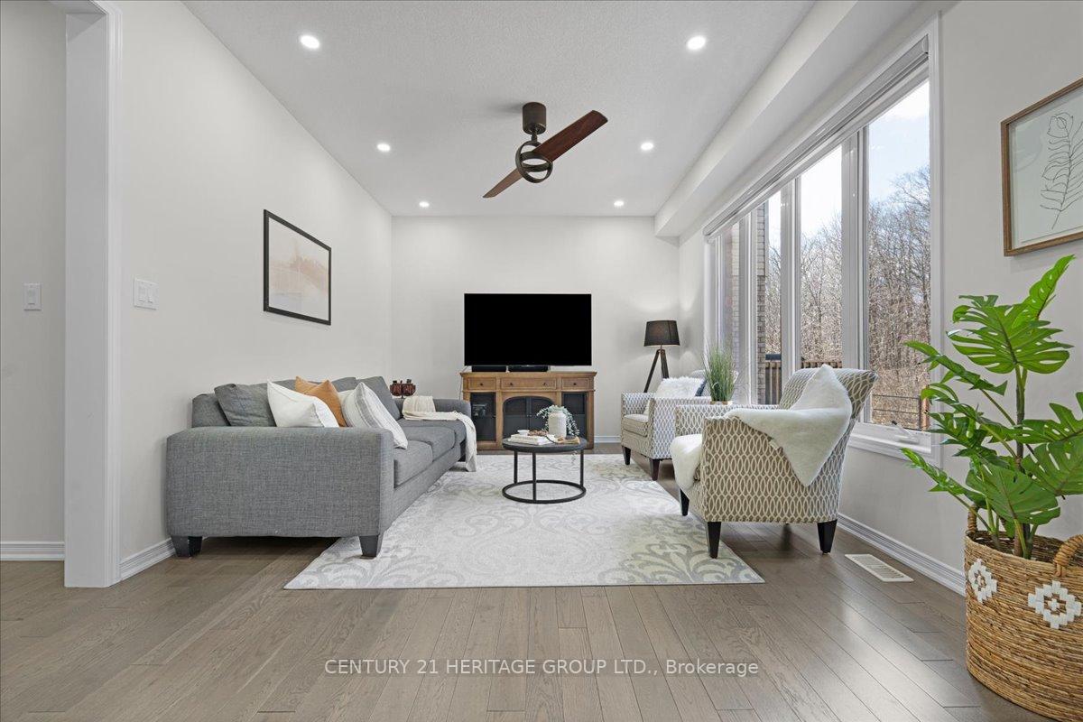 Photo 13 of 157 Cactus Crescent, Hamilton, Stoney Creek — HOMEH