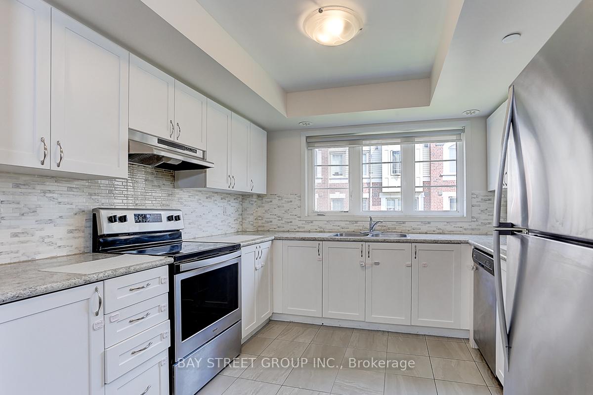 Photo 2 of 2629 Eaglesham Path, Oshawa, Windfields — HOMEH