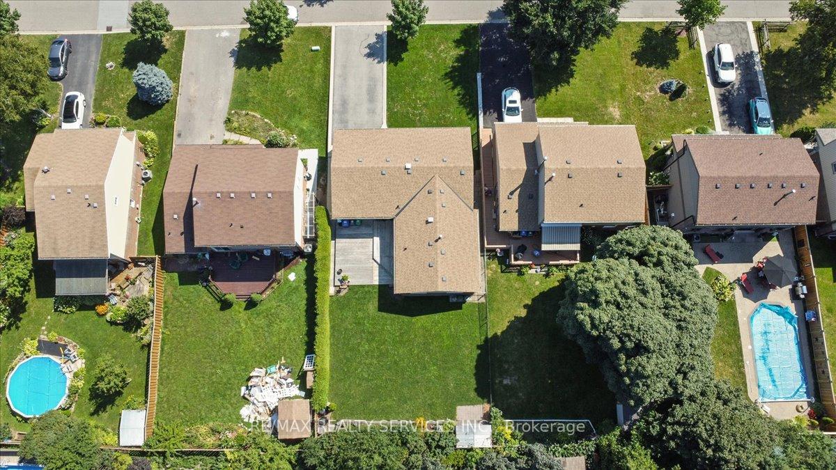 Photo 22 of 57 Lorraine Crescent, Brampton, Westgate — HOMEH