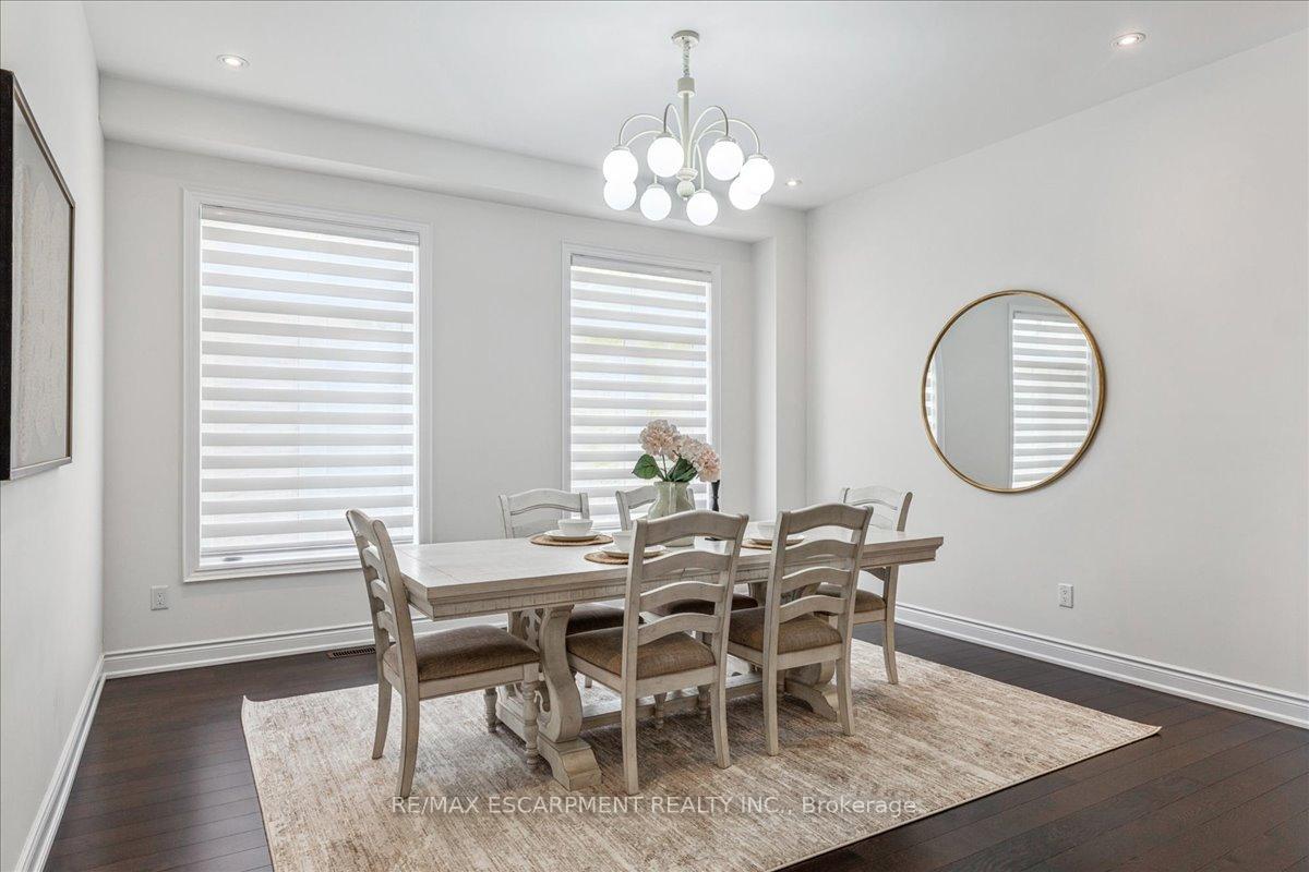 Photo 6 of 912 Forest Creek Court, Kitchener, Doon South — HOMEH