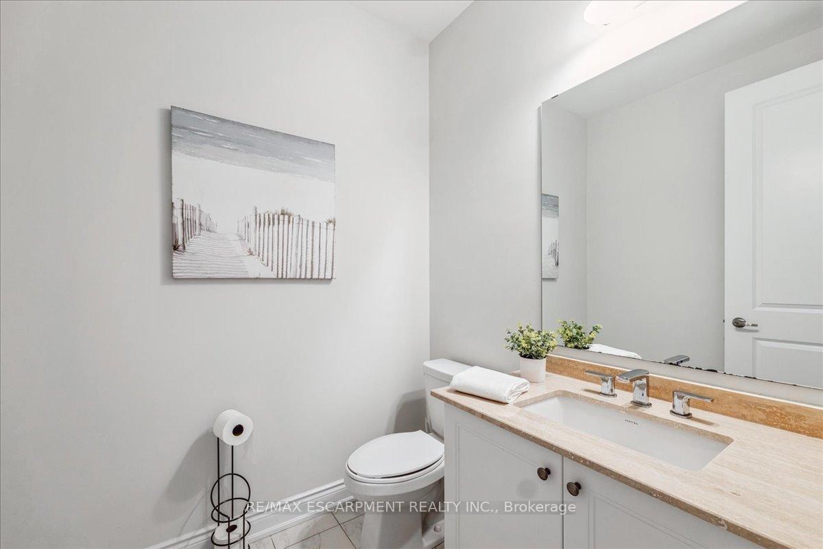 Photo 12 of 912 Forest Creek Court, Kitchener, Doon South — HOMEH