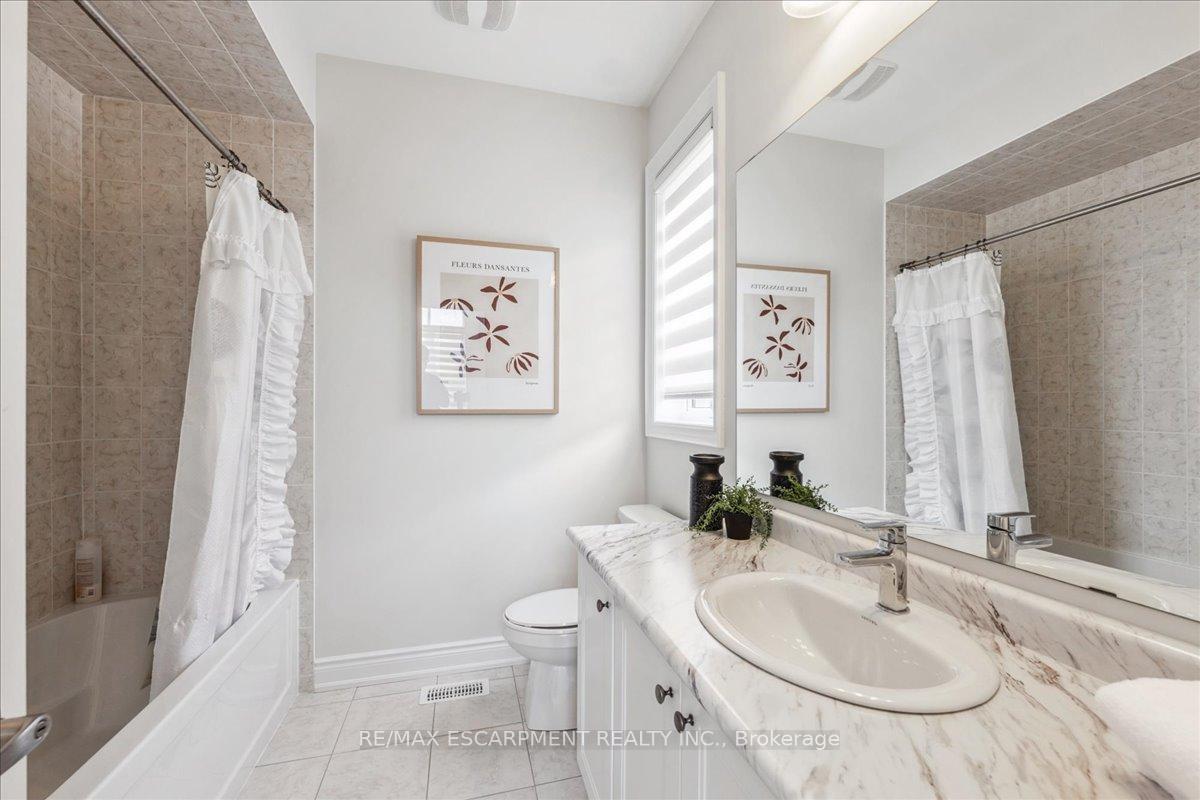 Photo 26 of 912 Forest Creek Court, Kitchener, Doon South — HOMEH