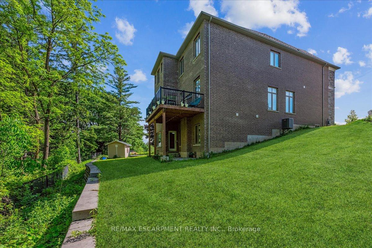 Photo 35 of 912 Forest Creek Court, Kitchener, Doon South — HOMEH