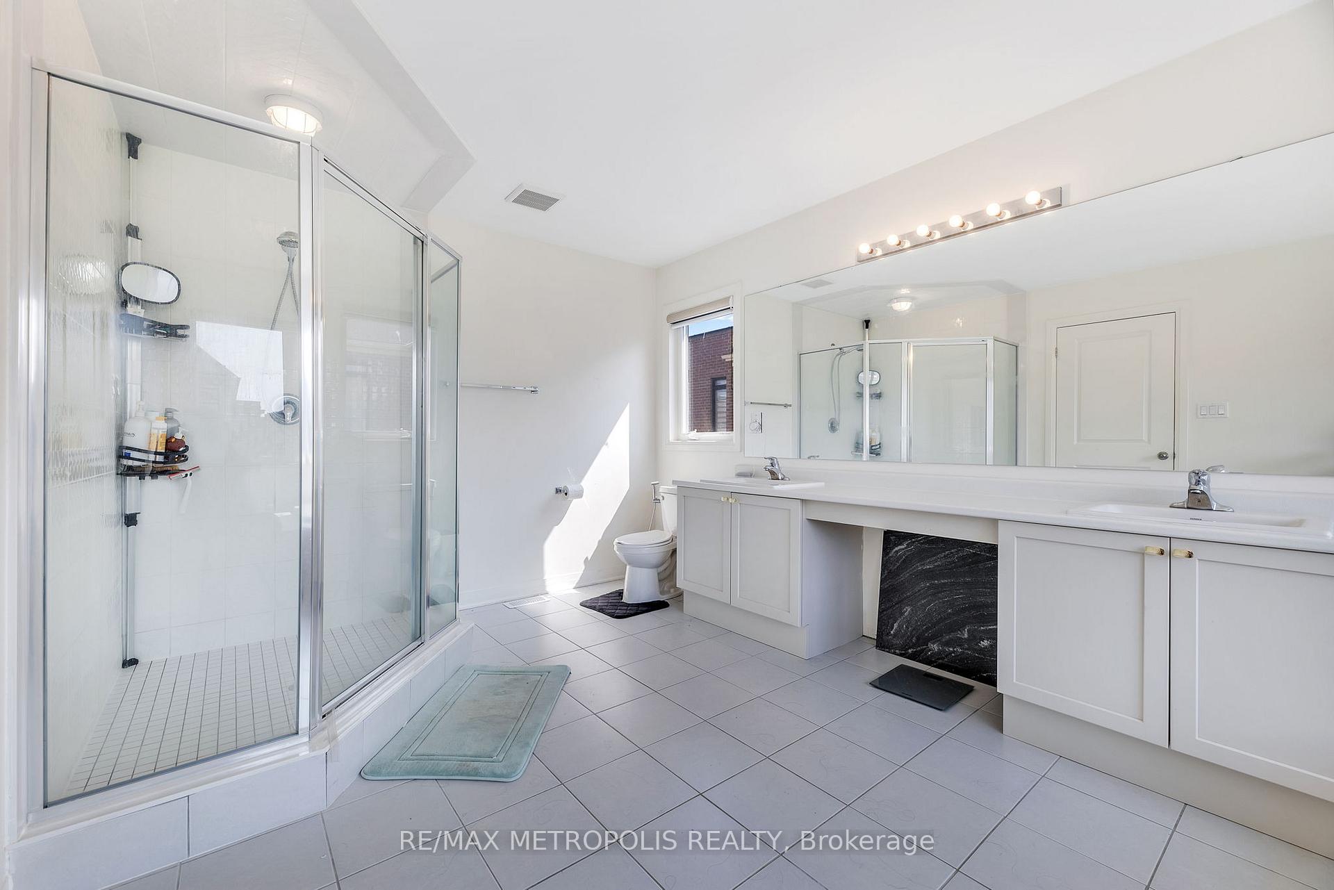 Photo 21 of 6 Yacht Drive, Clarington, Bowmanville — HOMEH