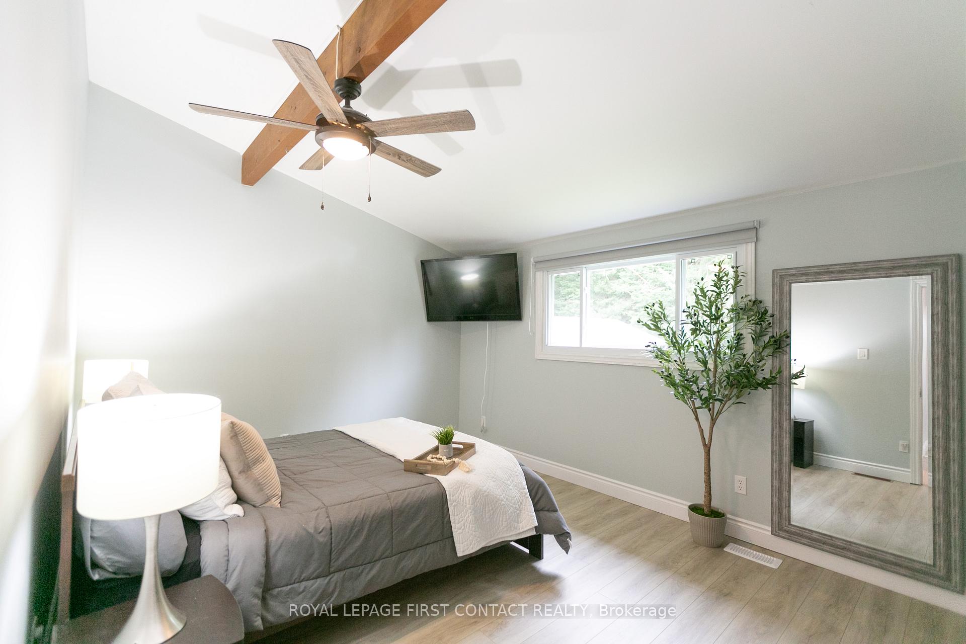 Photo 5 of 1533 Gill Road, Springwater, Midhurst — HOMEH
