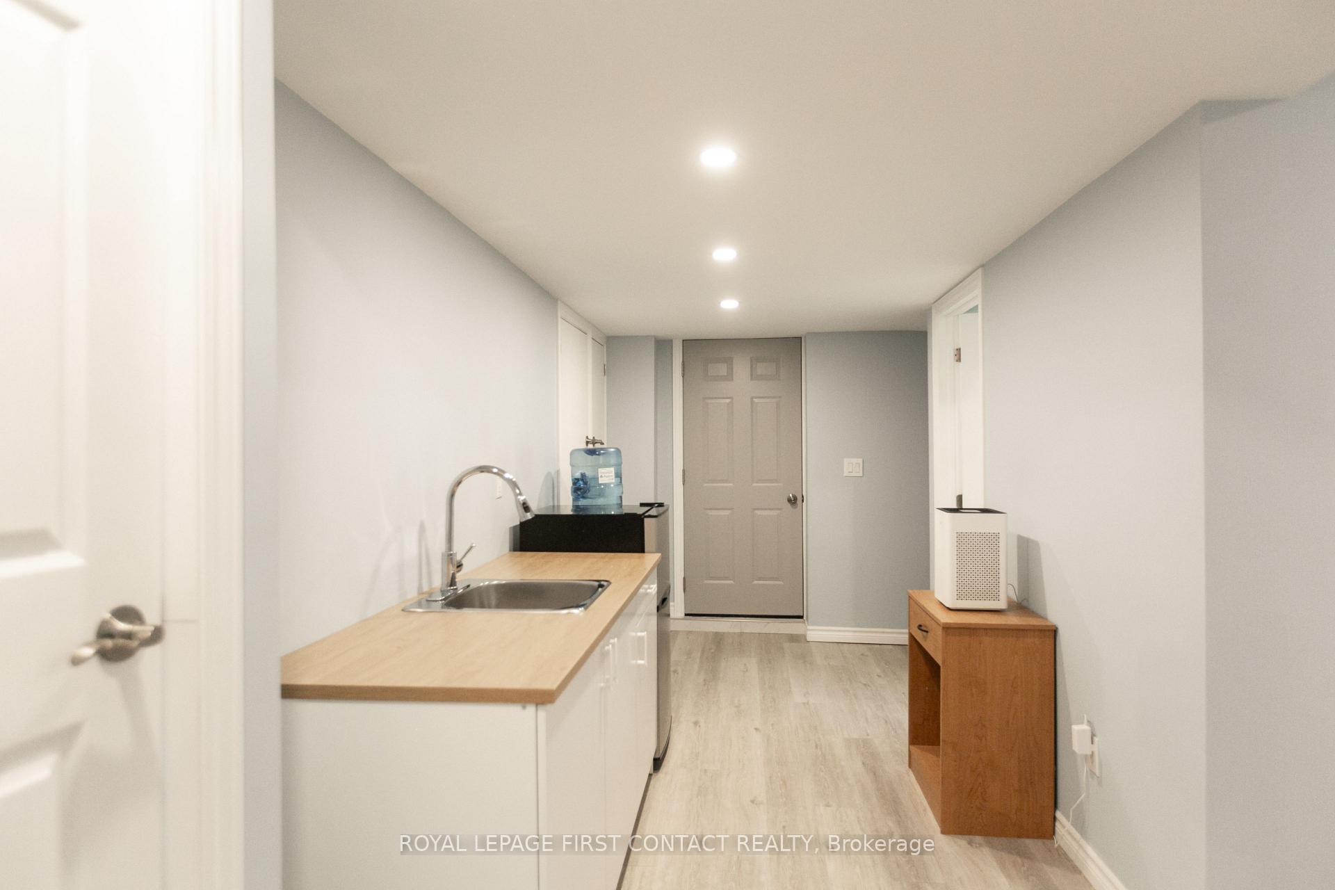 Photo 9 of 1533 Gill Road, Springwater, Midhurst — HOMEH