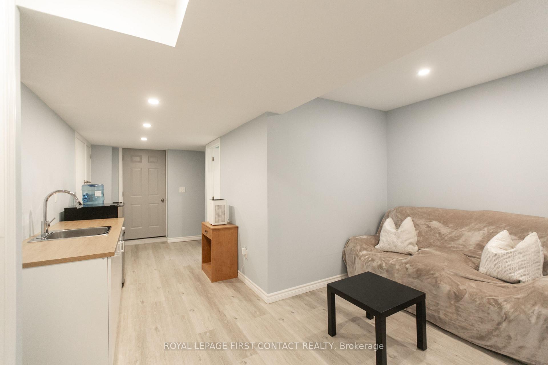 Photo 15 of 1533 Gill Road, Springwater, Midhurst — HOMEH